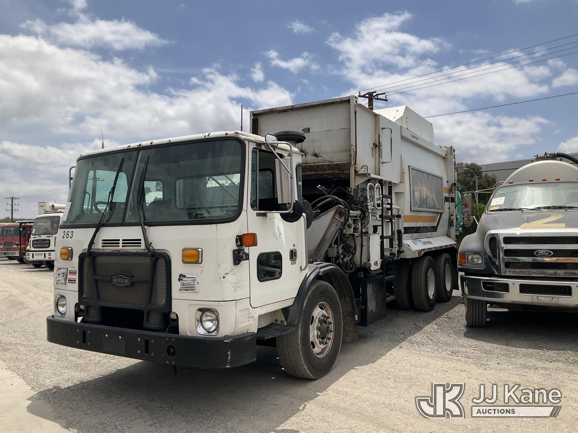 Photo of a 2012 Autocar ACX Xpeditor