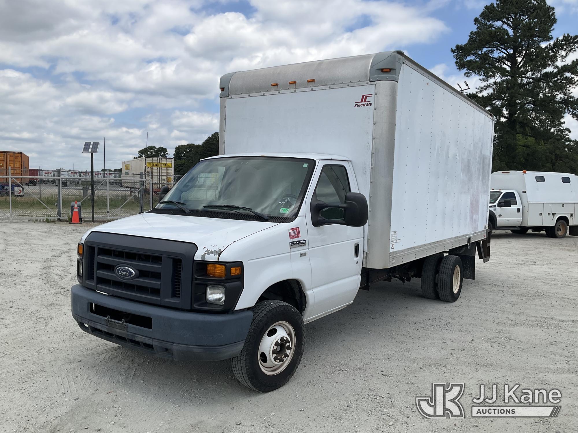 Photo of a 2013 Ford E450