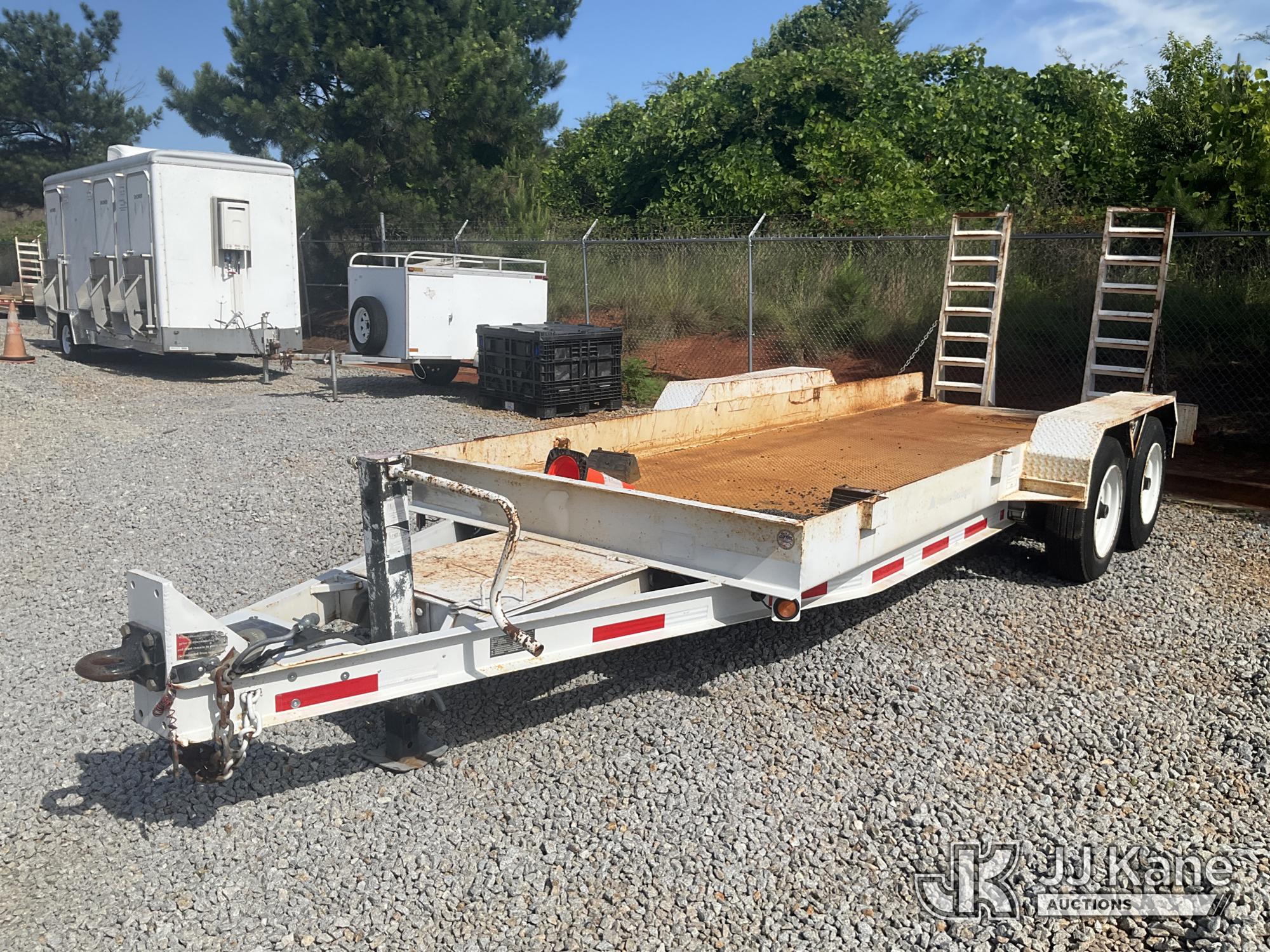 Photo of a 2015 Lucon 8T182EBW