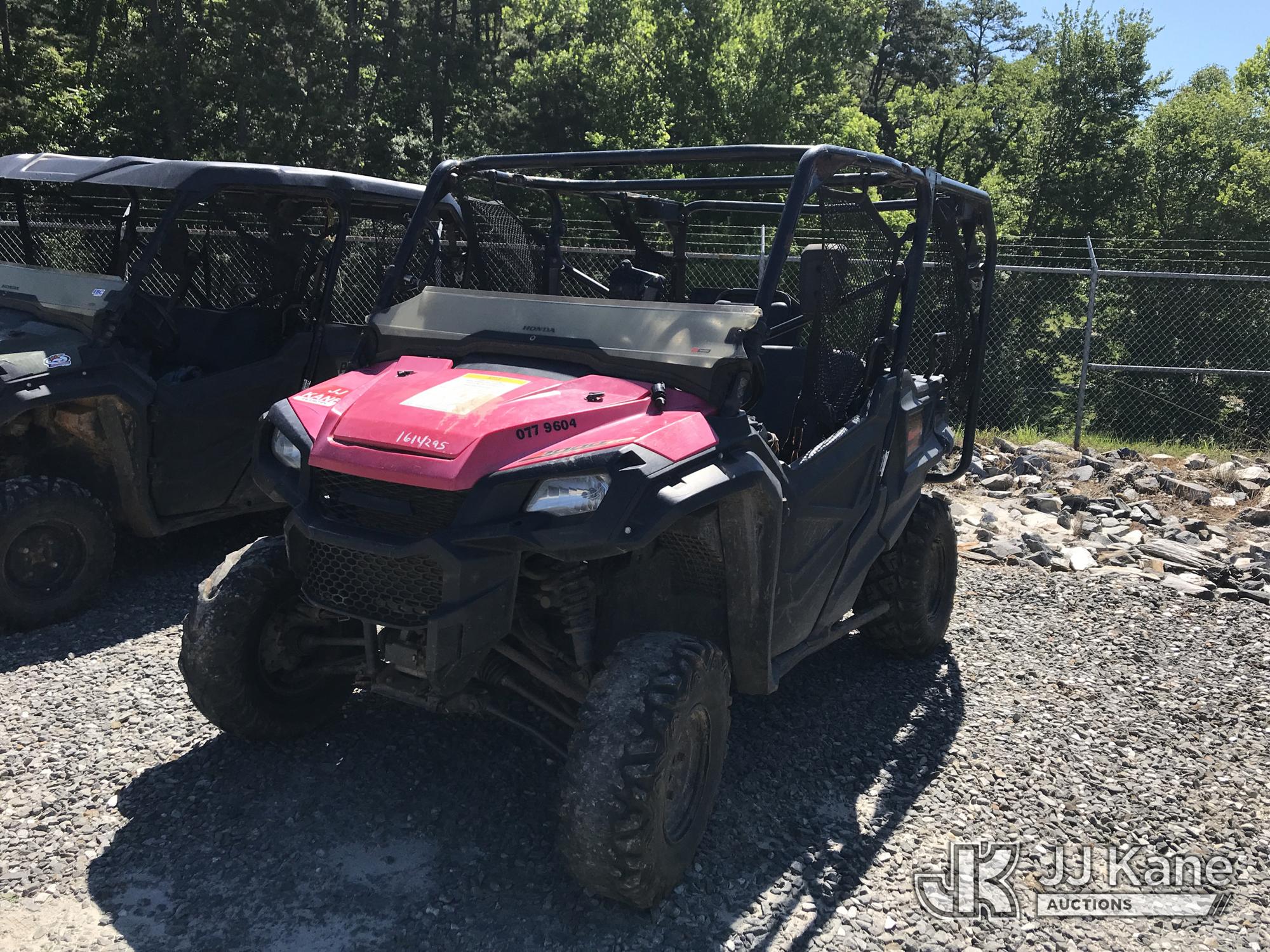 Photo of a 2019 Honda  Pioneer 1000 4x4