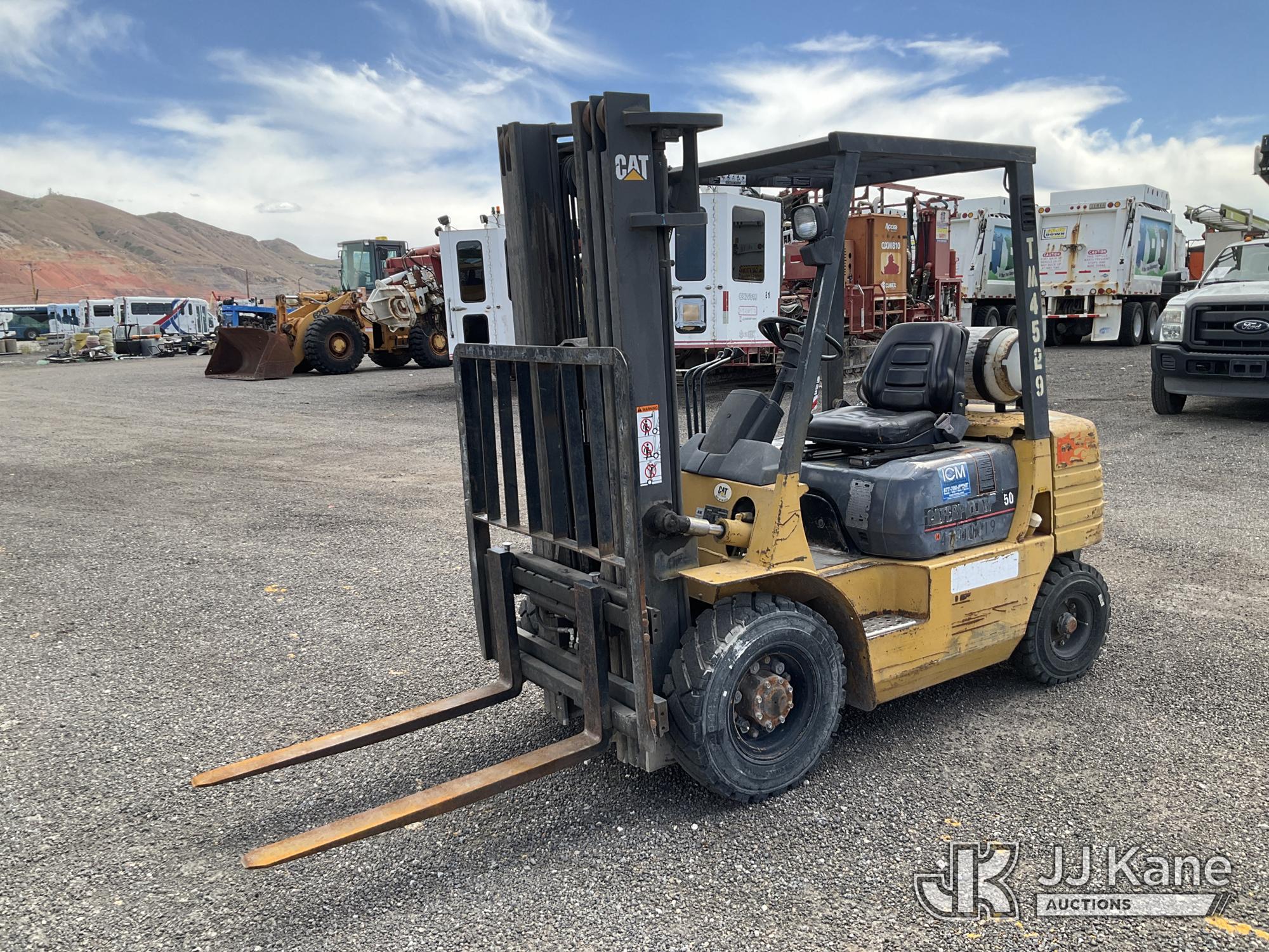 Photo of a 1997 Caterpillar GP25