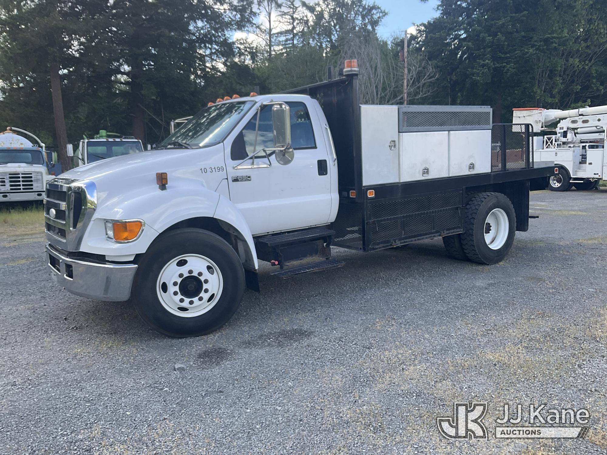 Photo of a 2006 Ford F650