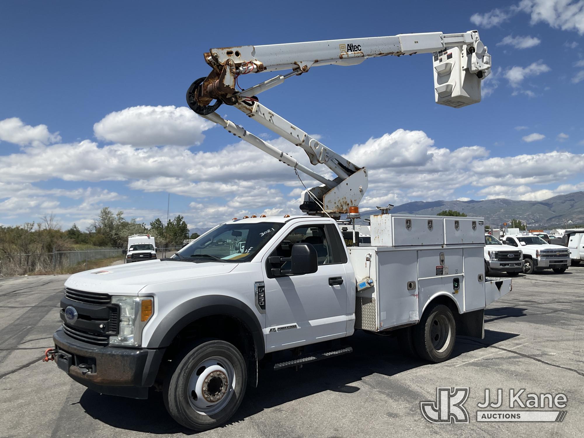 Photo of a 2017 Ford F550
