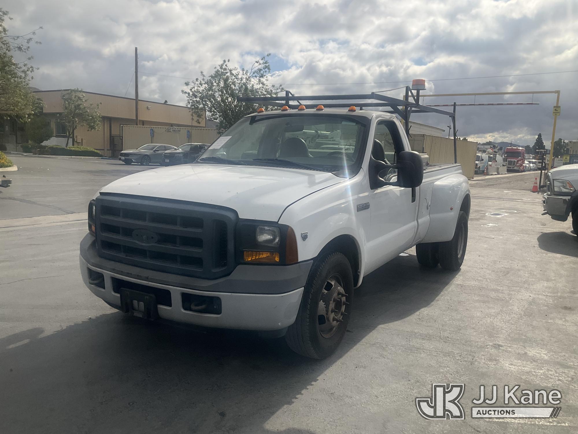 Photo of a 2007 Ford F-350 SD