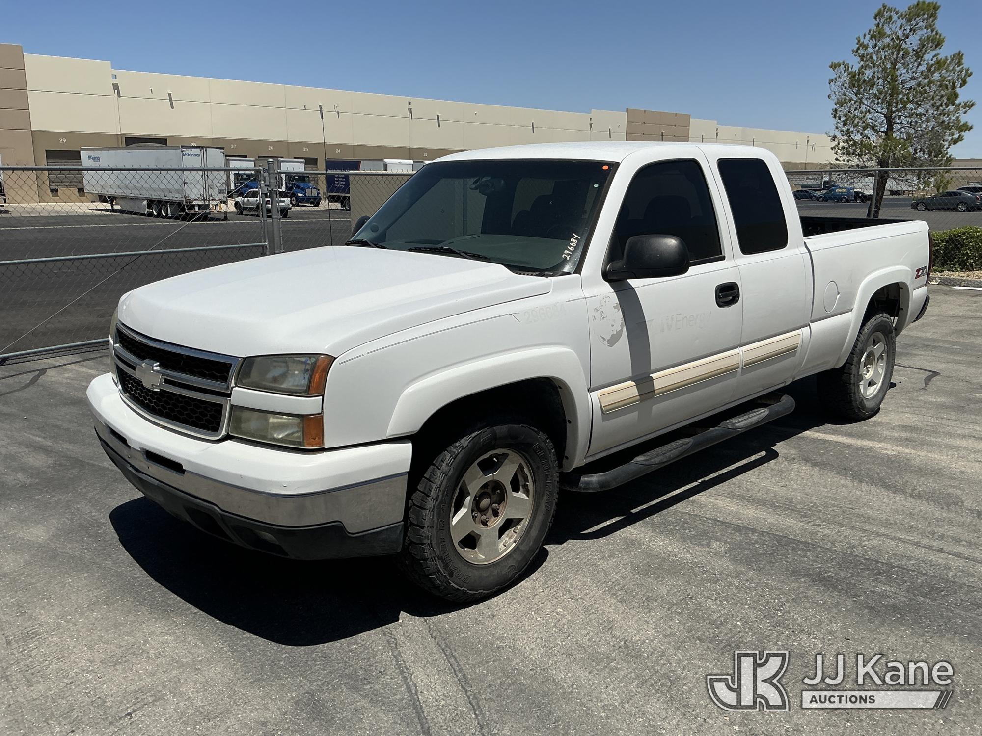 Photo of a 2006 Chevrolet Silverado 1500 4x4