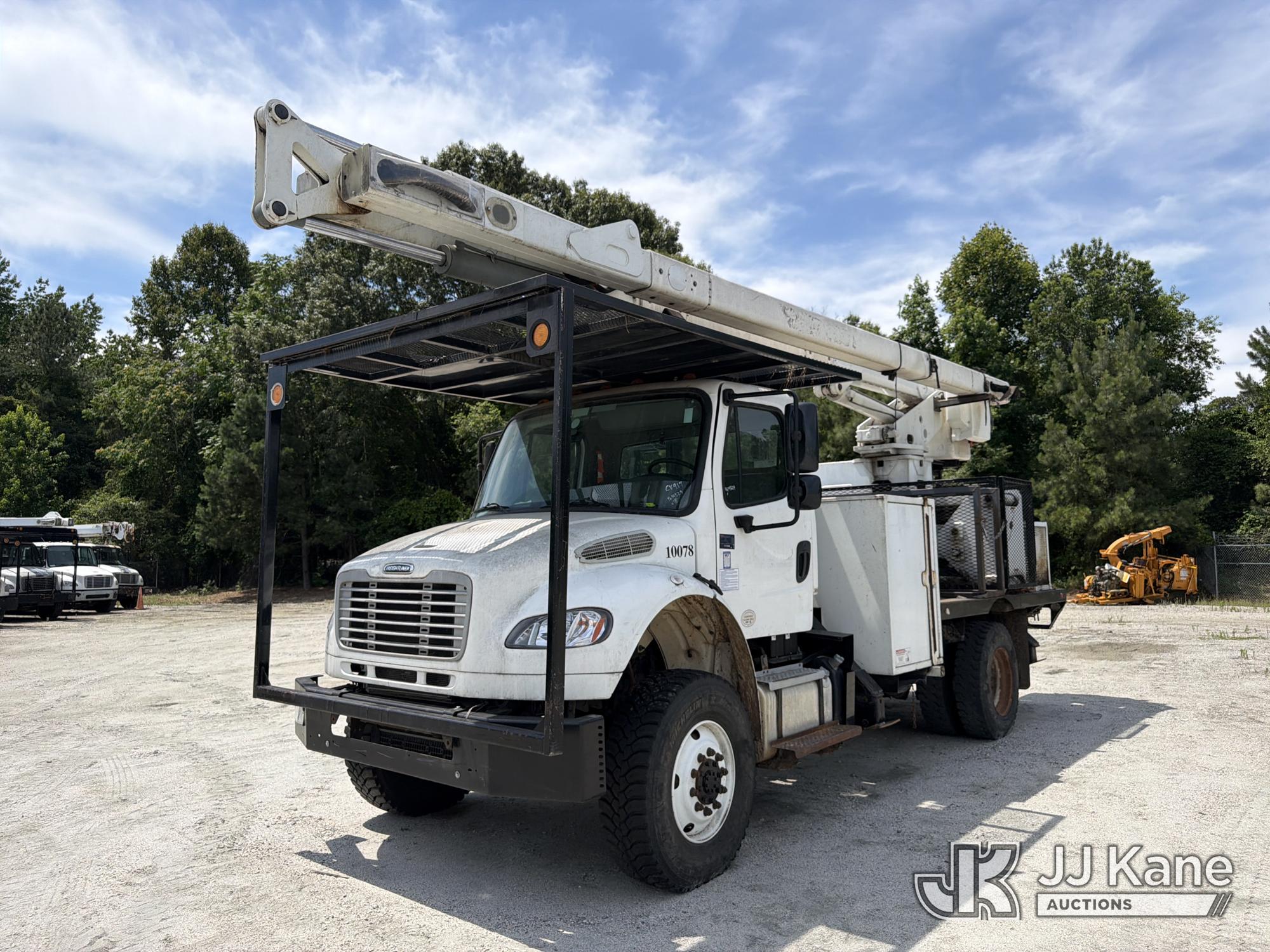 Photo of a 2015 Freightliner M2 106 4x4