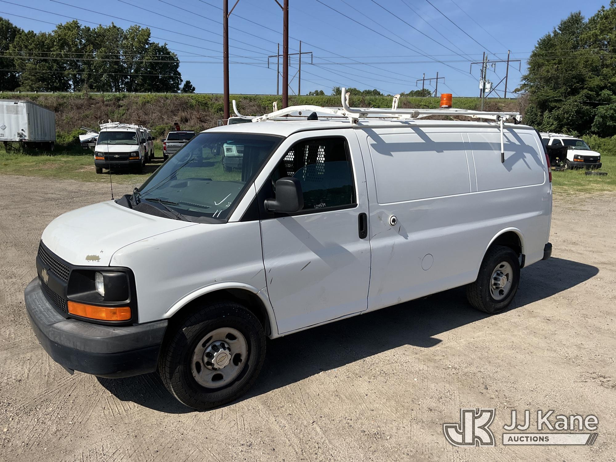 2013 Chevrolet Express G2500 Cargo Van