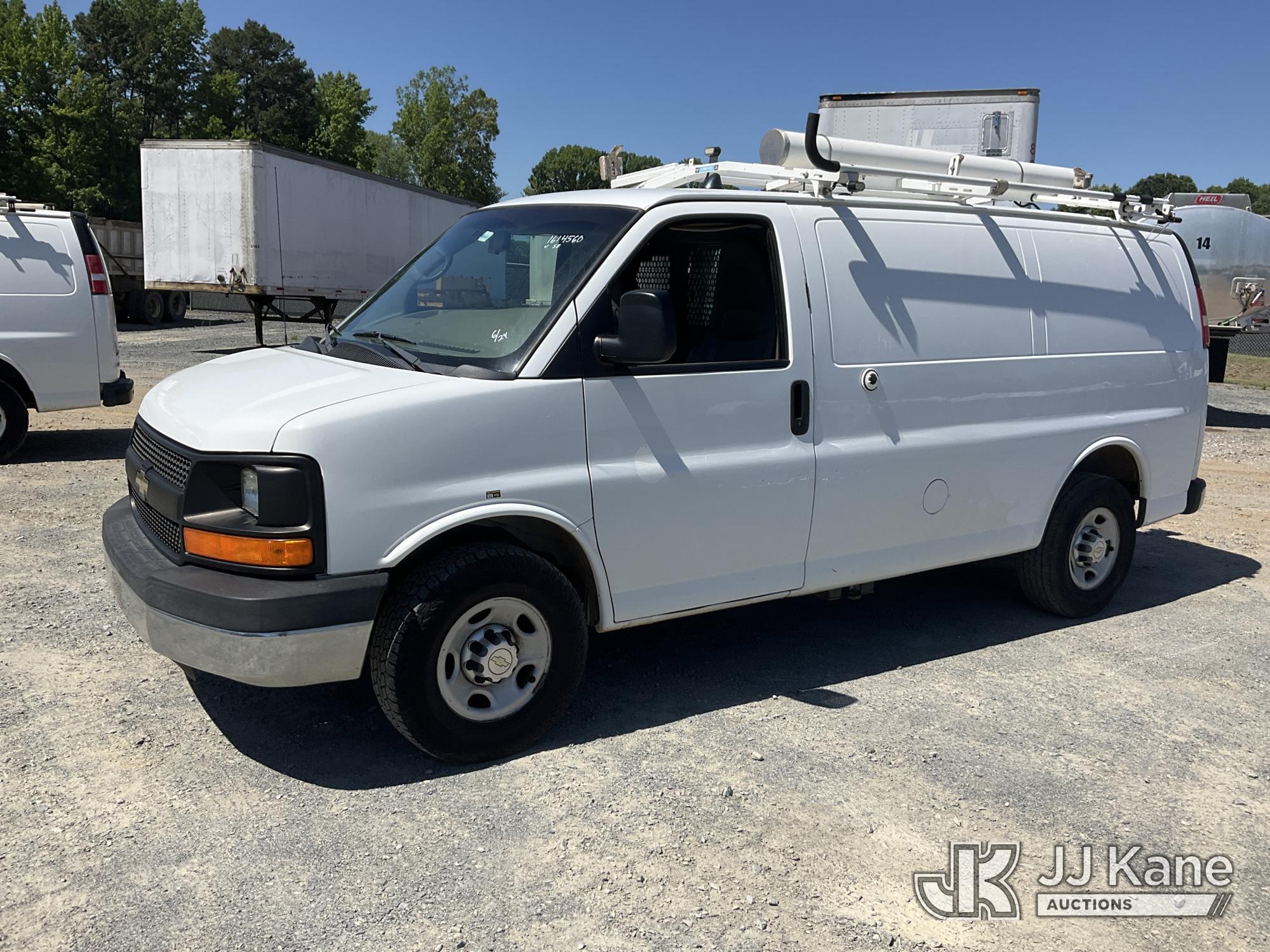 Photo of a 2014 Chevrolet Express G2500