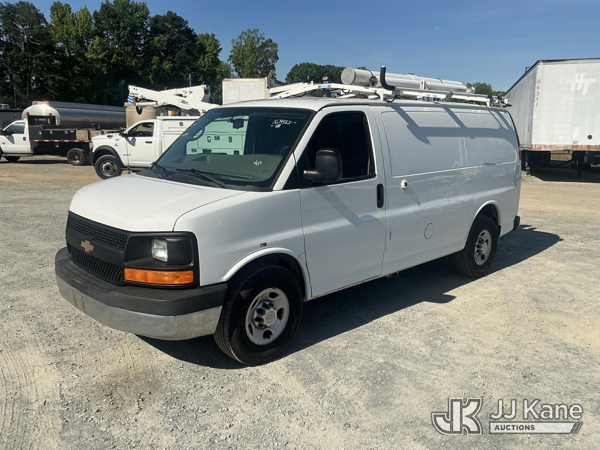 Photo of a 2014 Chevrolet Express G2500