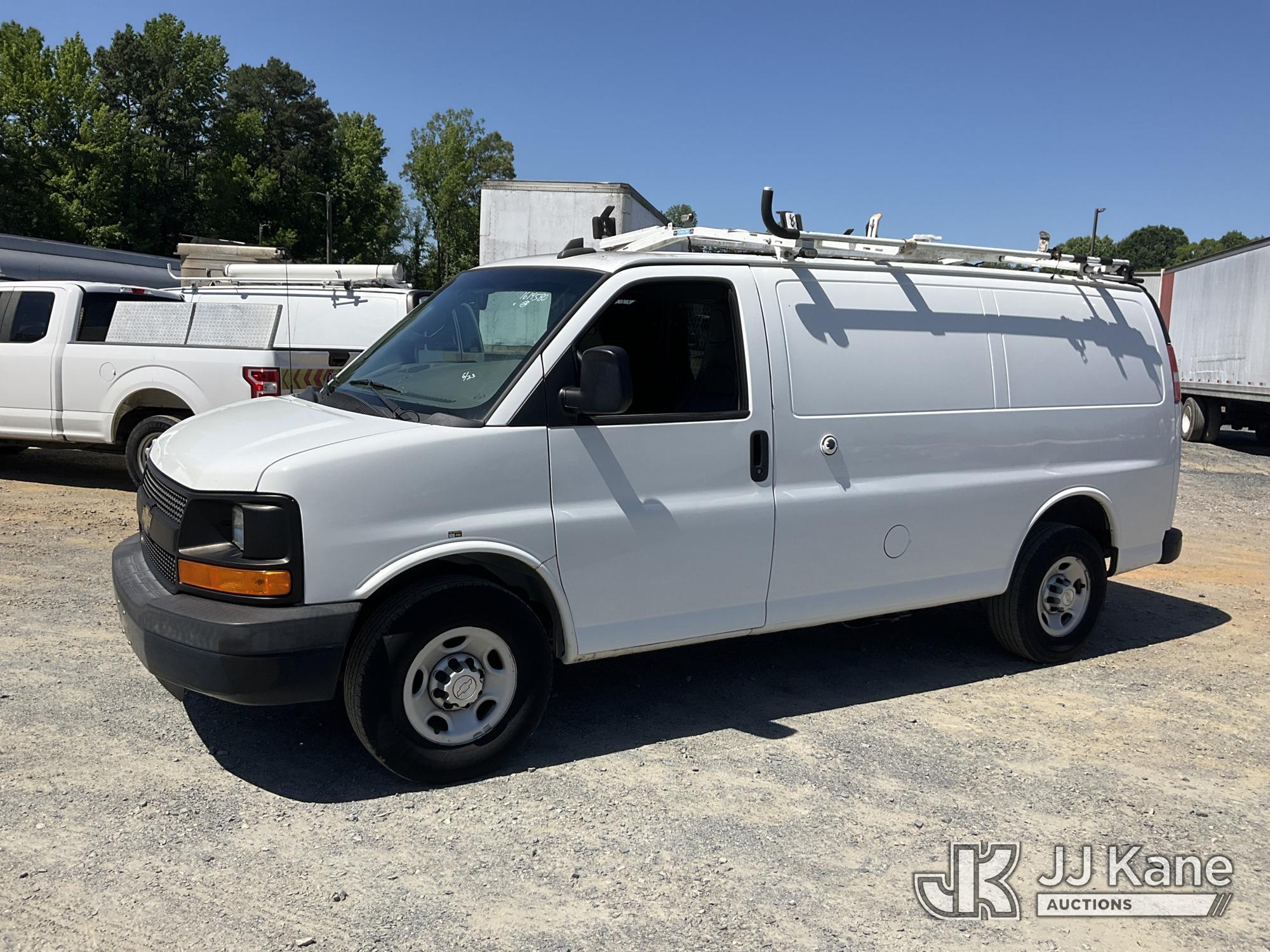 Photo of a 2016 Chevrolet Express G2500