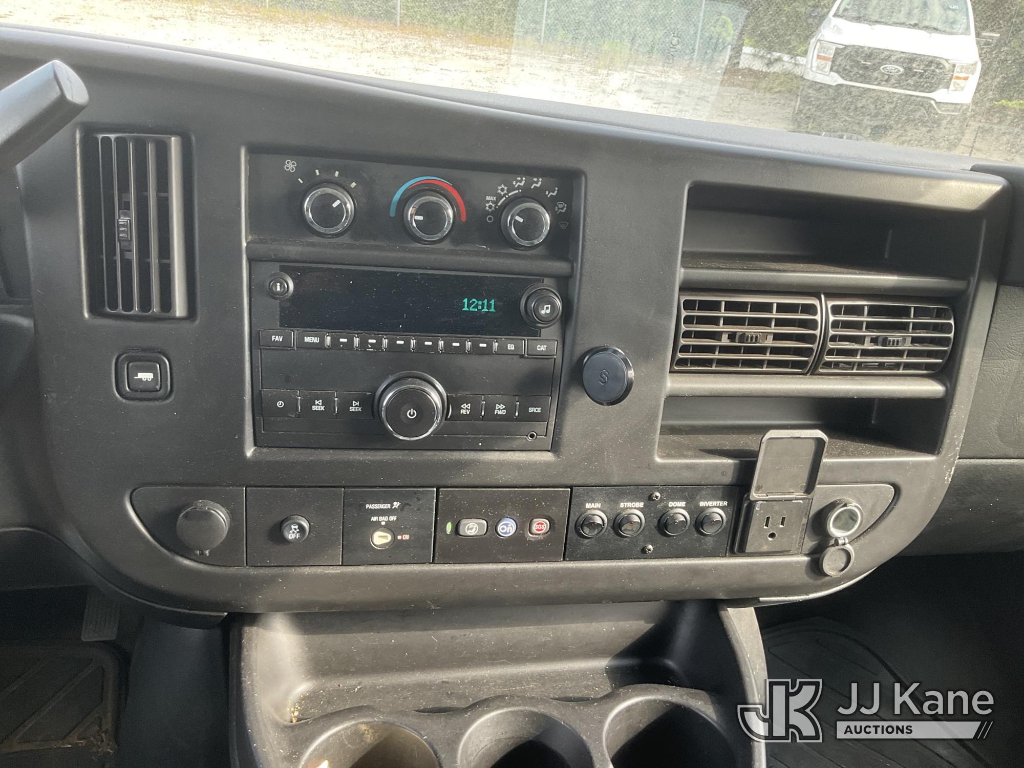 2017 Chevrolet EXPRESS 2500