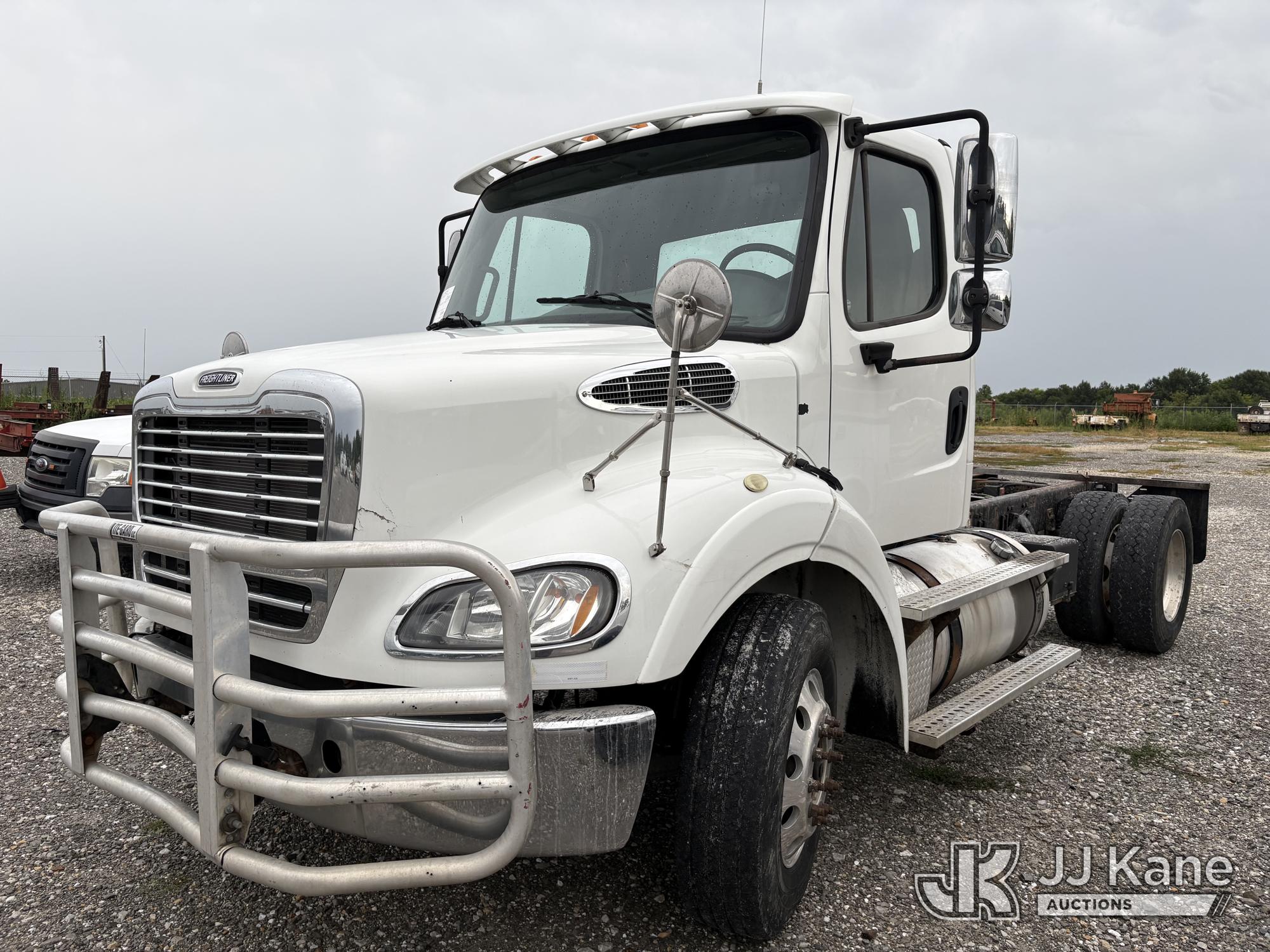 Photo of a 2013 Freightliner M2 112