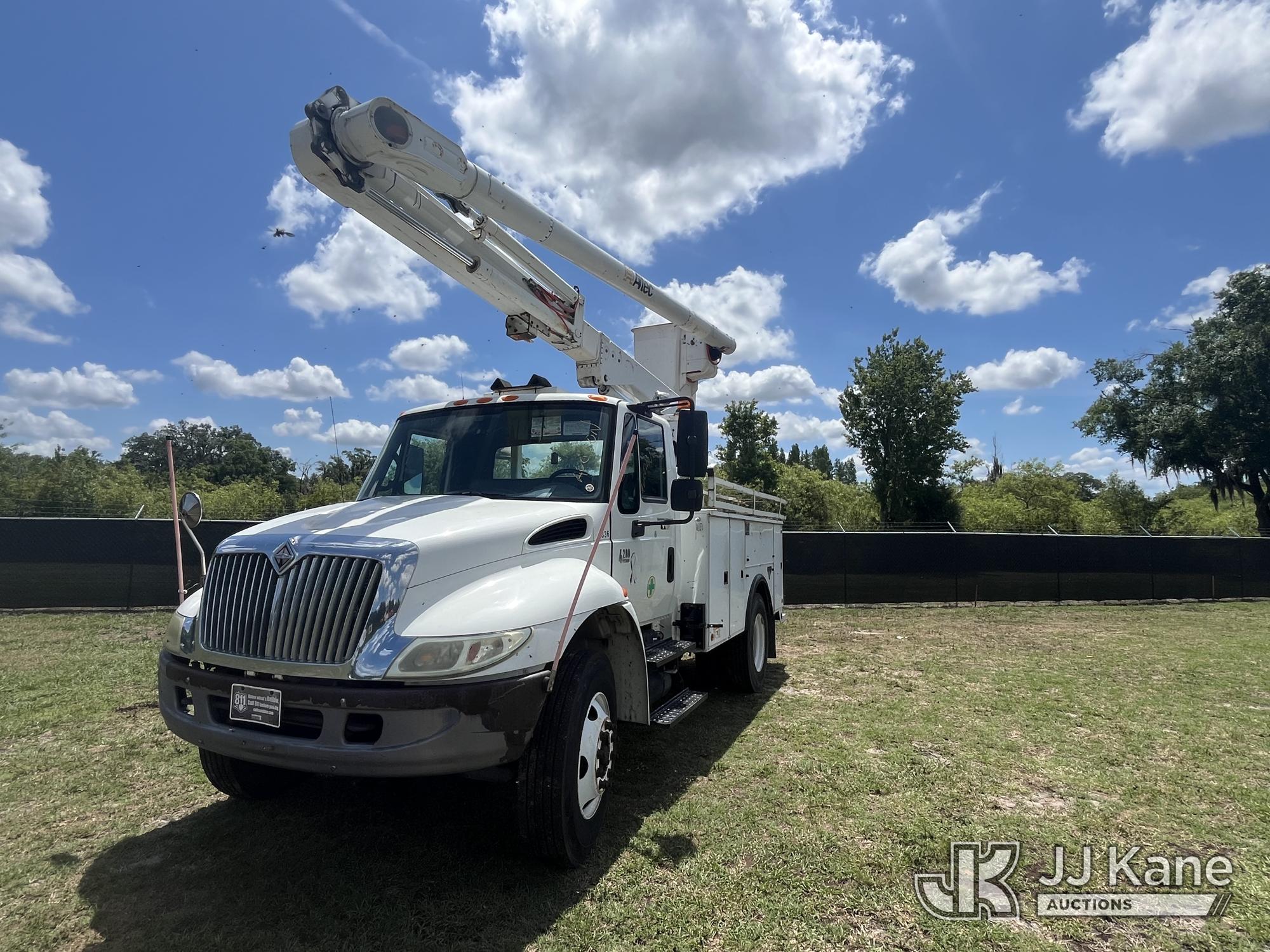 Photo of a 2004 International 4200