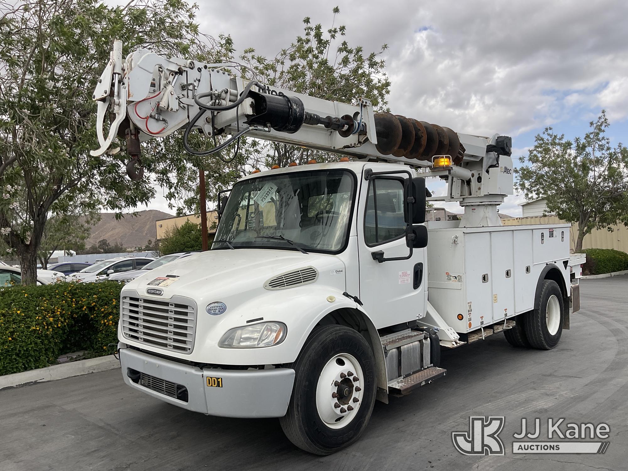 Photo of a 2015 Freightliner M2-106