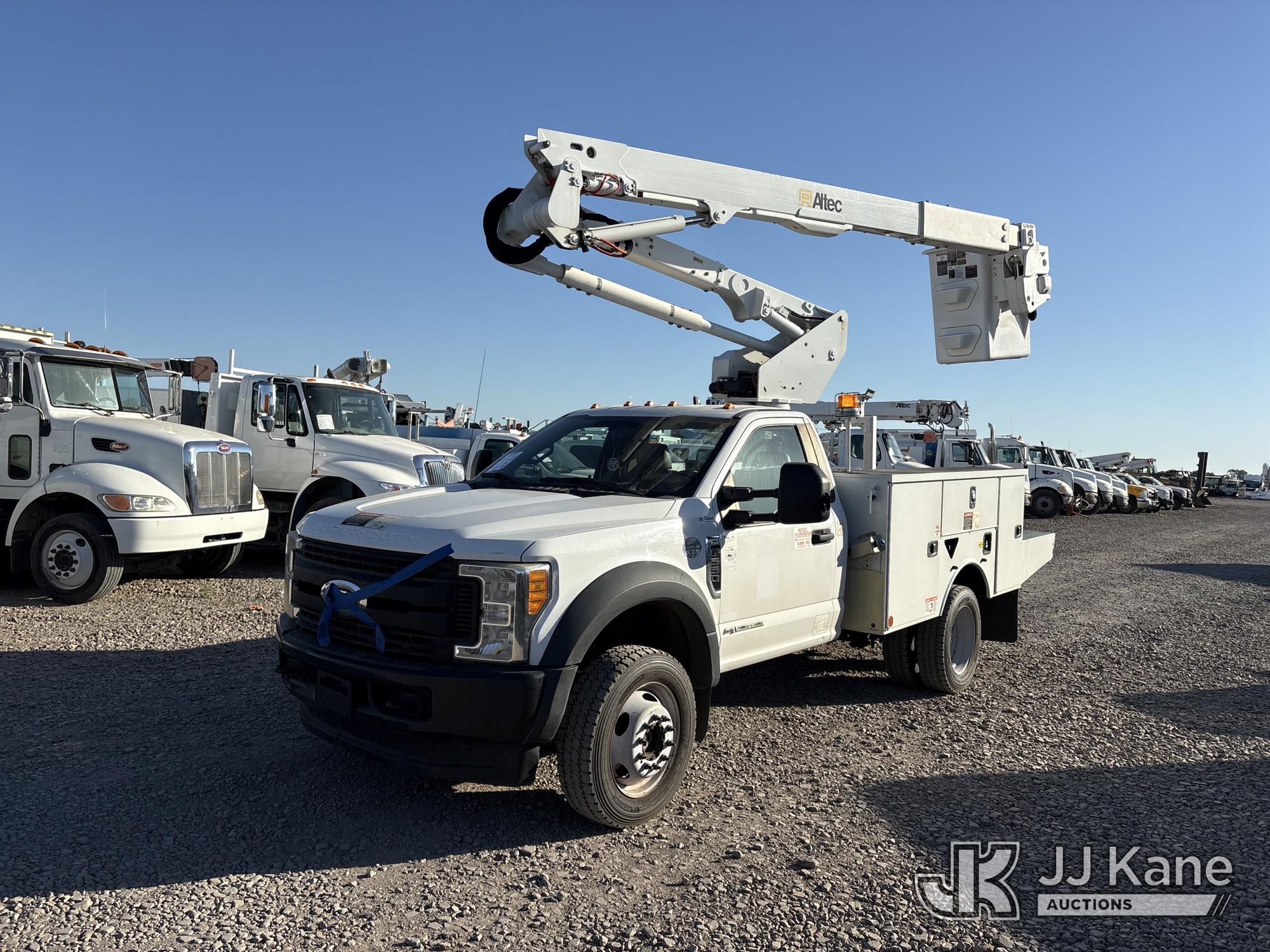 Altec AT40G, Articulating & Telescopic Bucket mounted behind cab on 2017 F550 Ford Service Truck