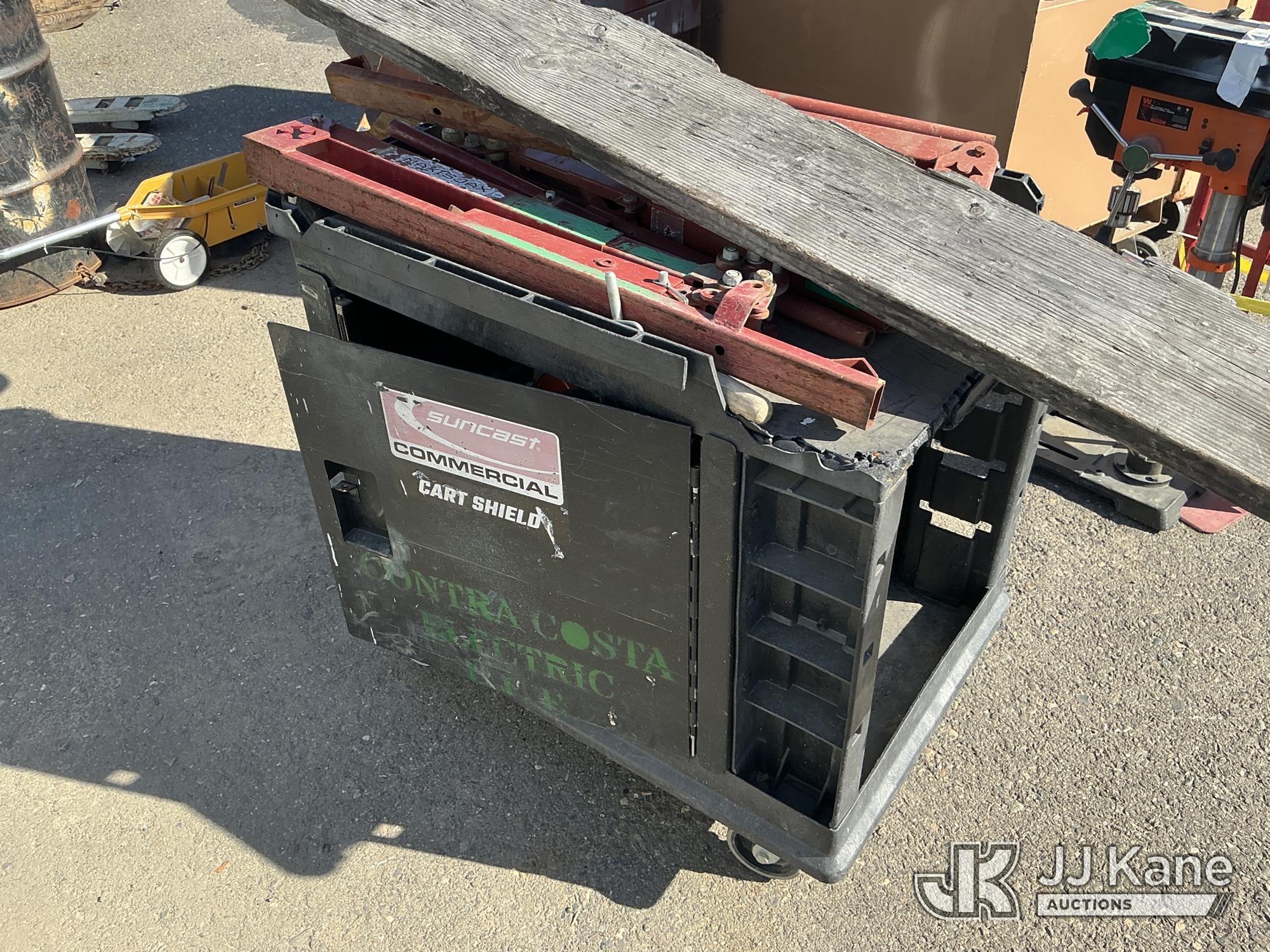 Rolling Cart w/ Miscellaneous Hand Tools (Used ) NOTE: This unit is being sold AS IS/WHERE IS via Timed Auction and is located in Dixon