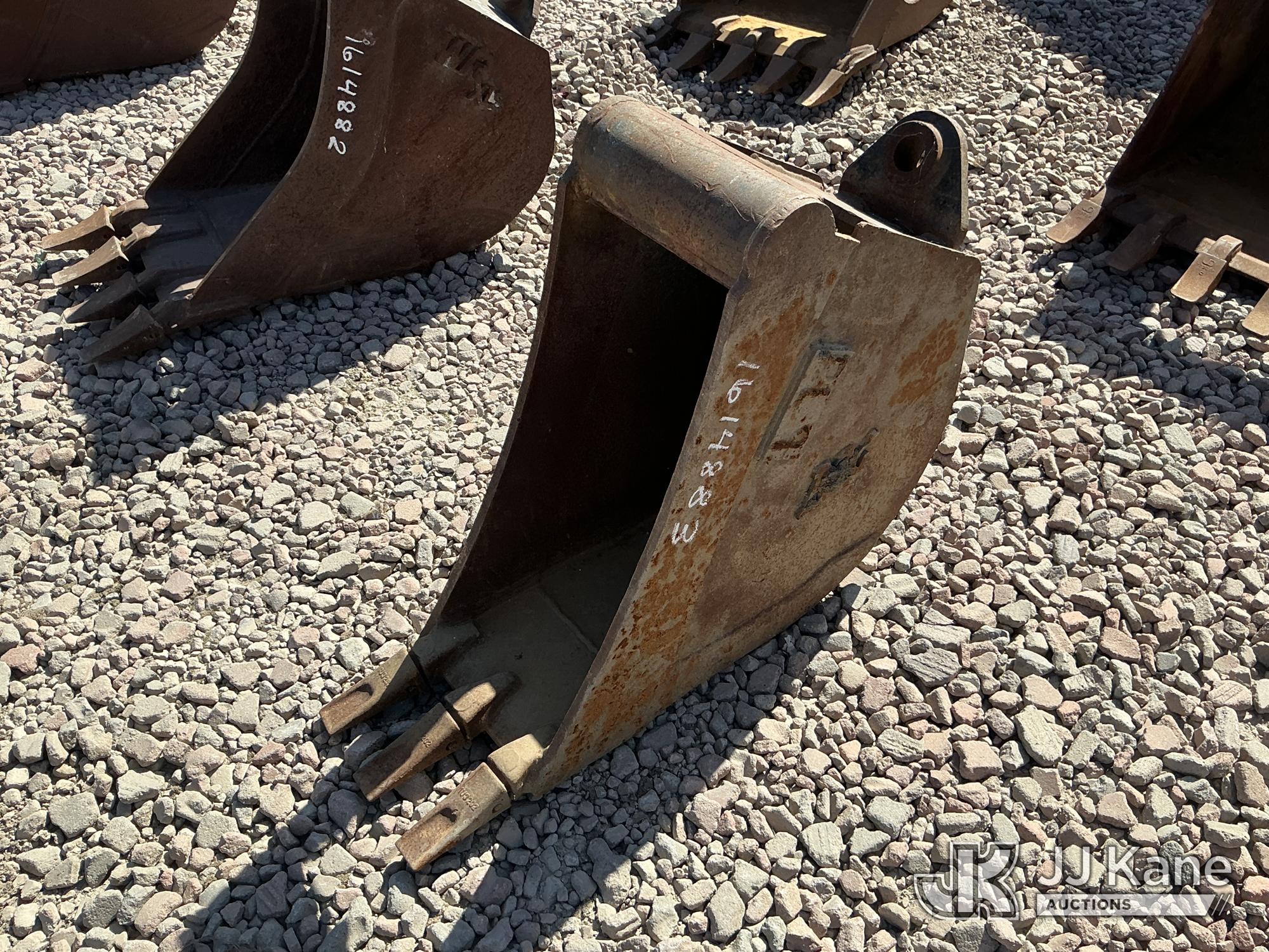Backhoe Bucket (Used) NOTE: This unit is being sold AS IS/WHERE IS via Timed Auction and is located in Dixon