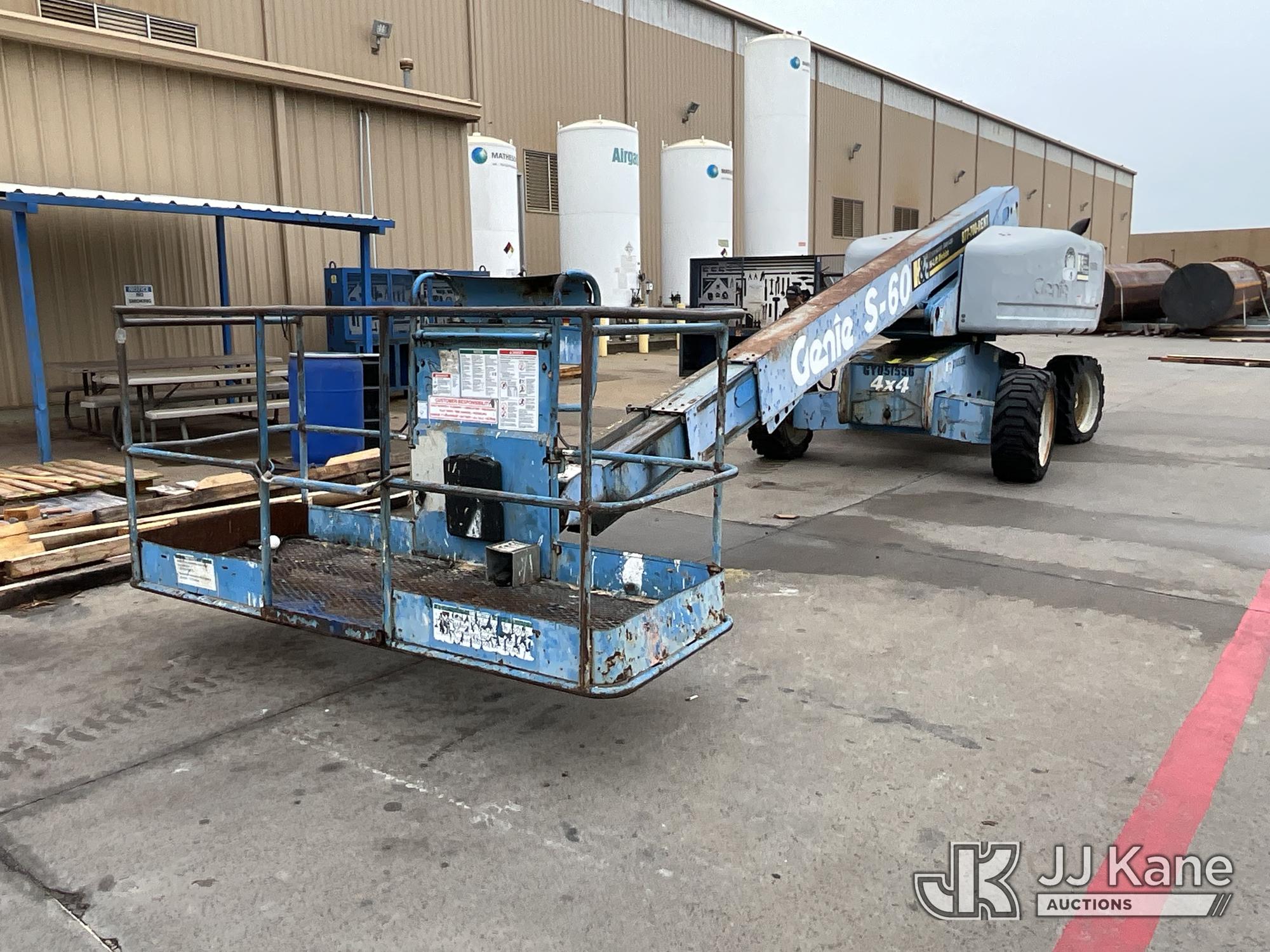 Photo of a 2005 Genie S-60