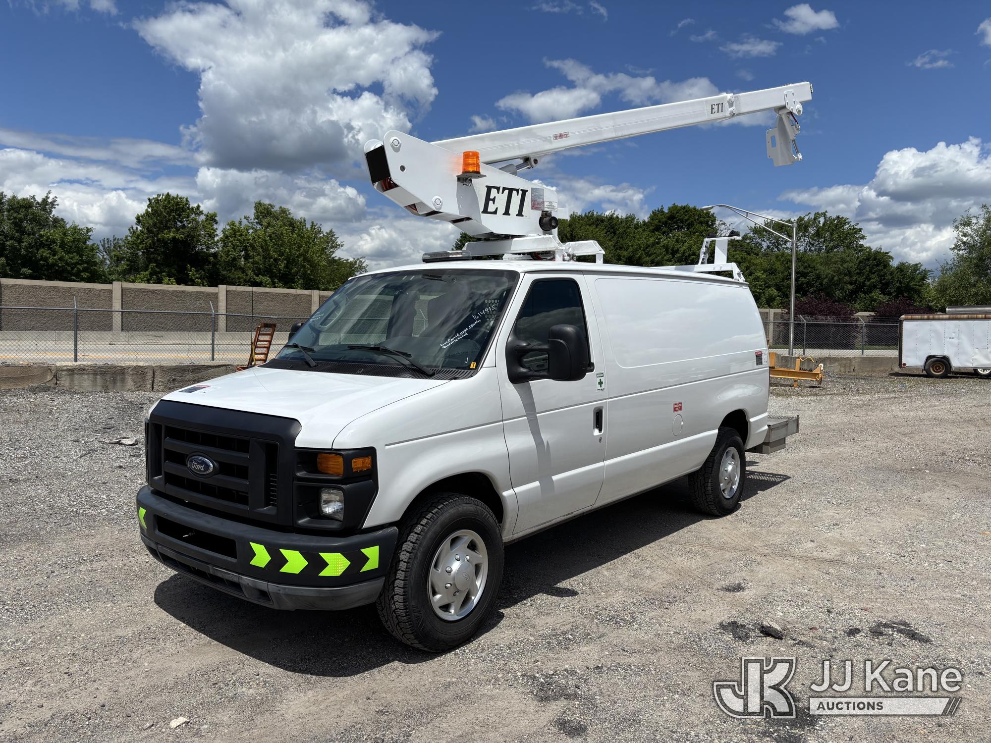 Photo of a 2011 Ford E350