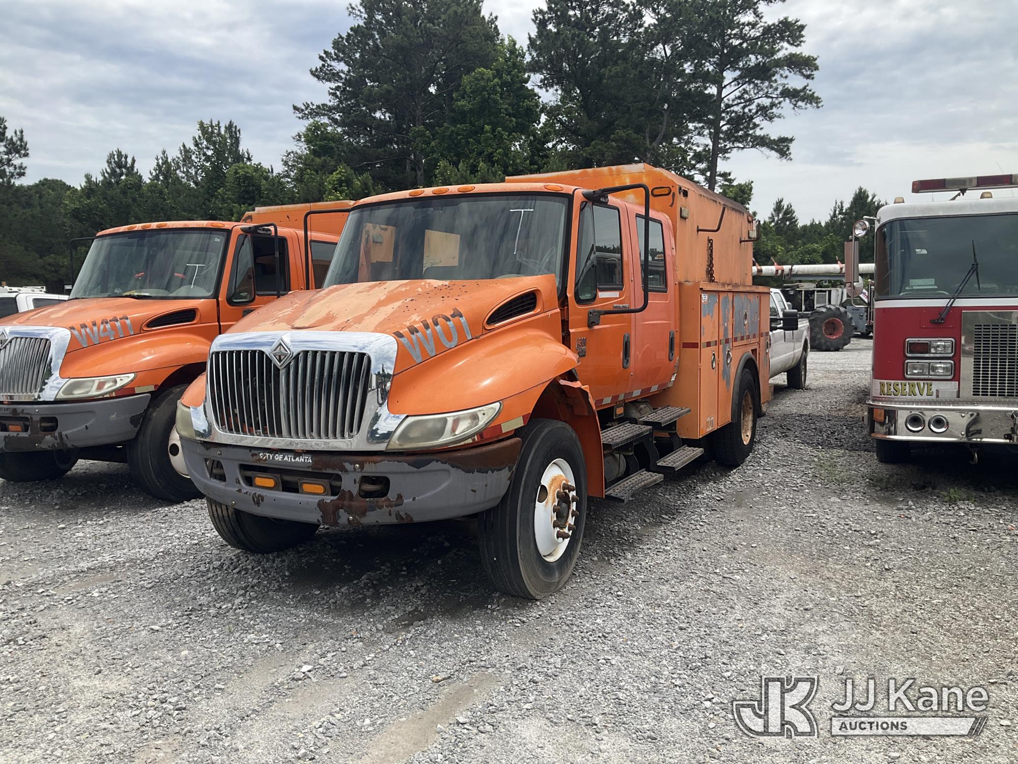 Photo of a 2006 International 4300