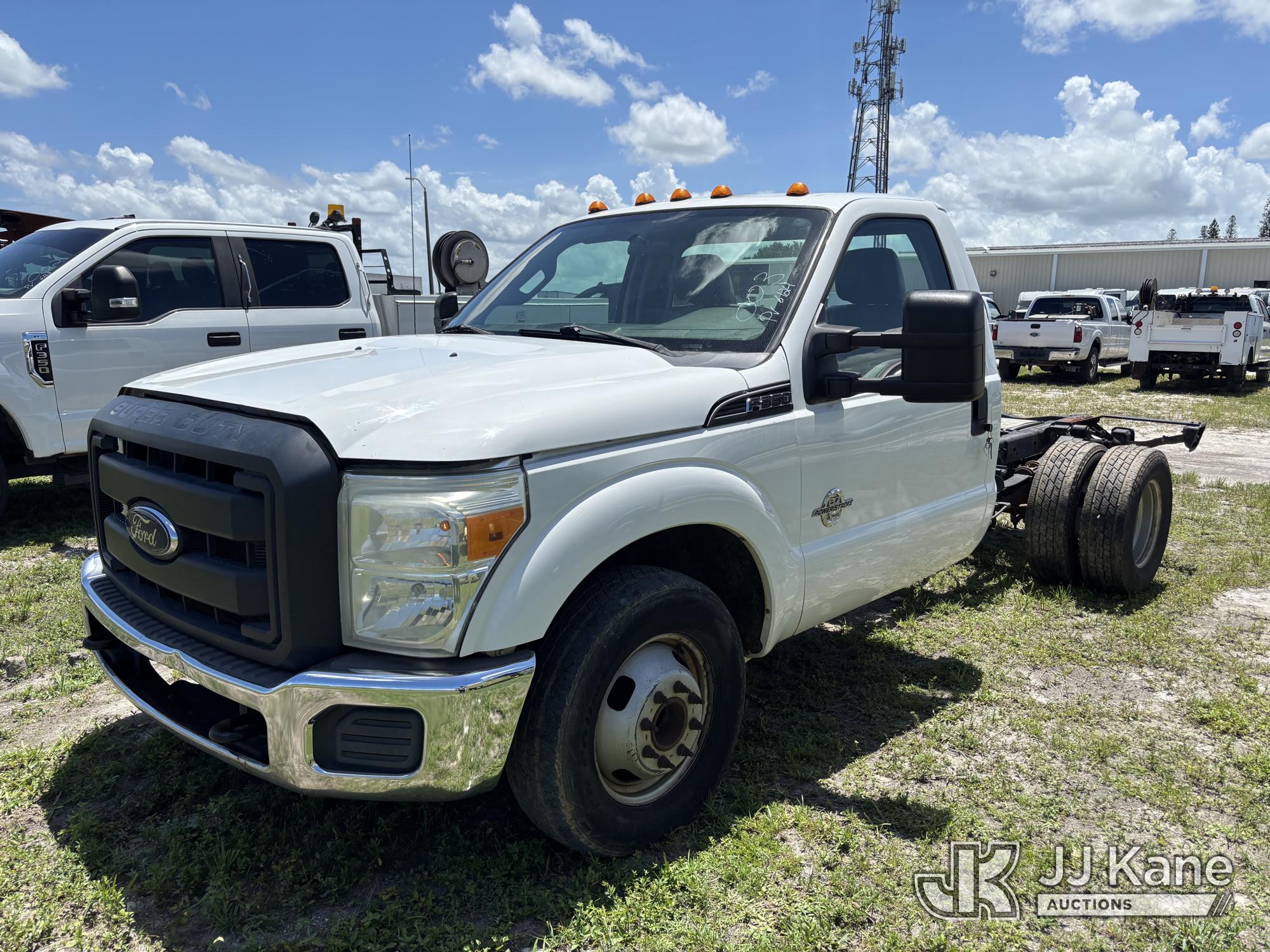 Photo of a 2014 Ford F-350 SD