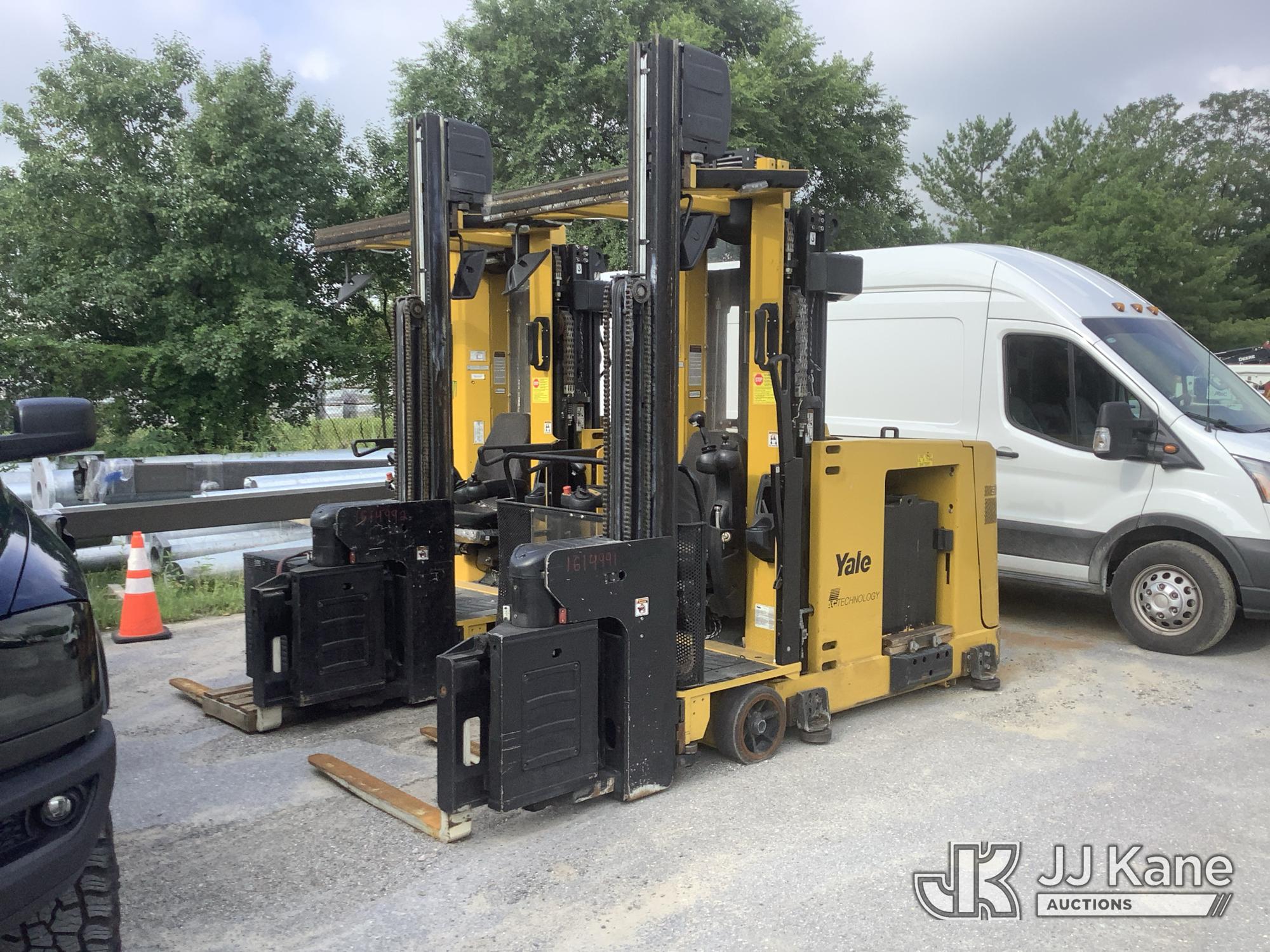 Photo of a 2016 Yale NTA030SB