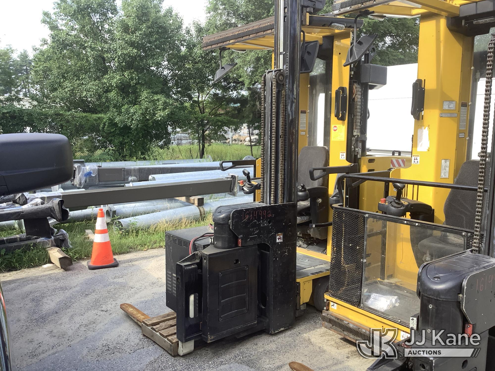 Photo of a 2016 Yale NTA030SB
