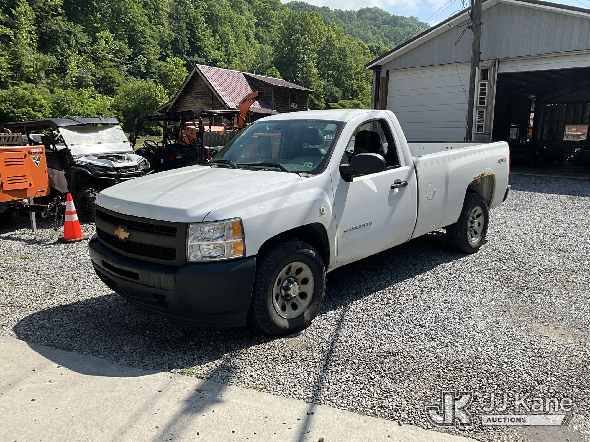 Photo of a 2013 Chevrolet Silverado 1500 4x4