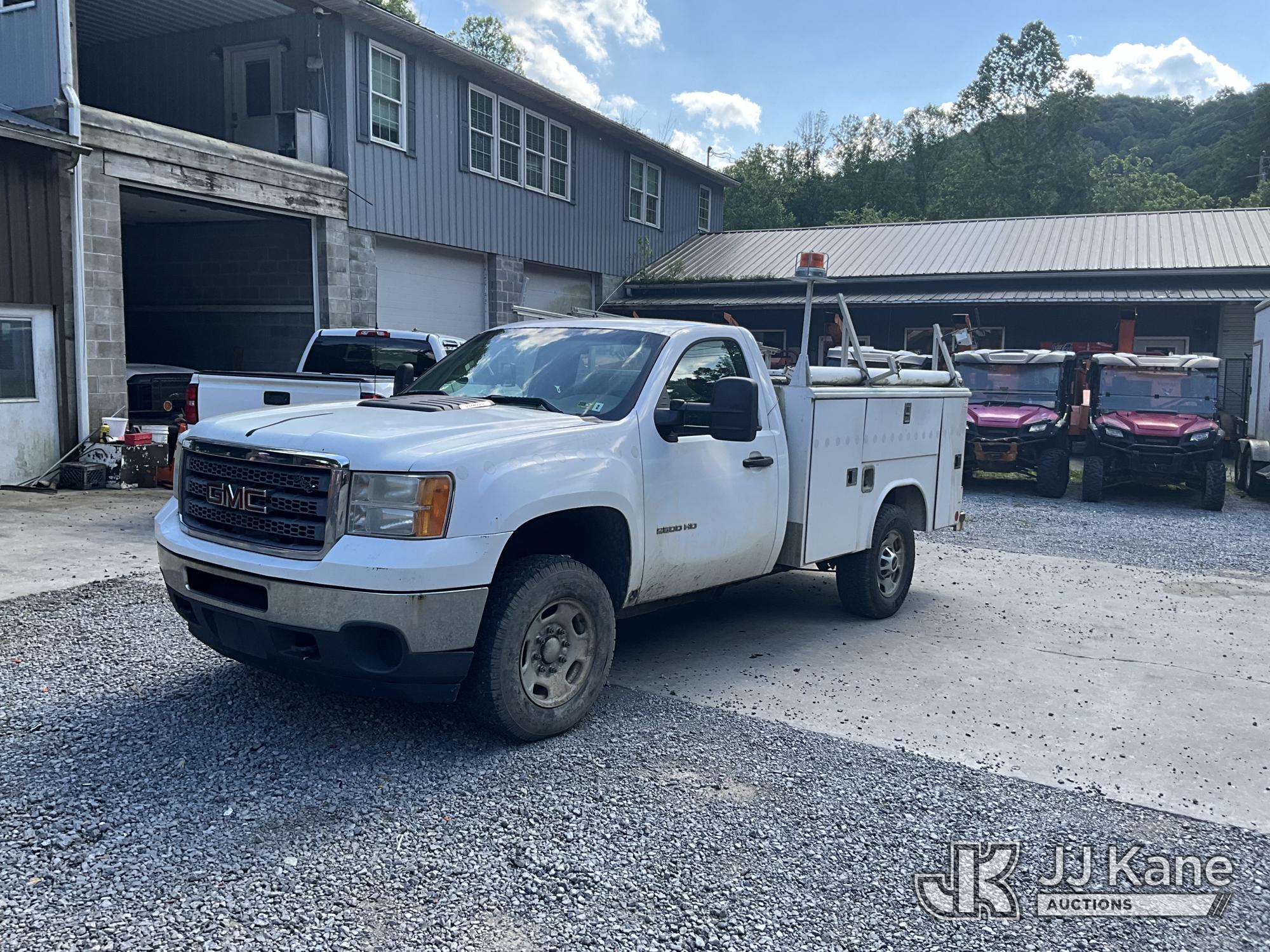 Photo of a 2011 GMC Sierra 2500HD 4x4