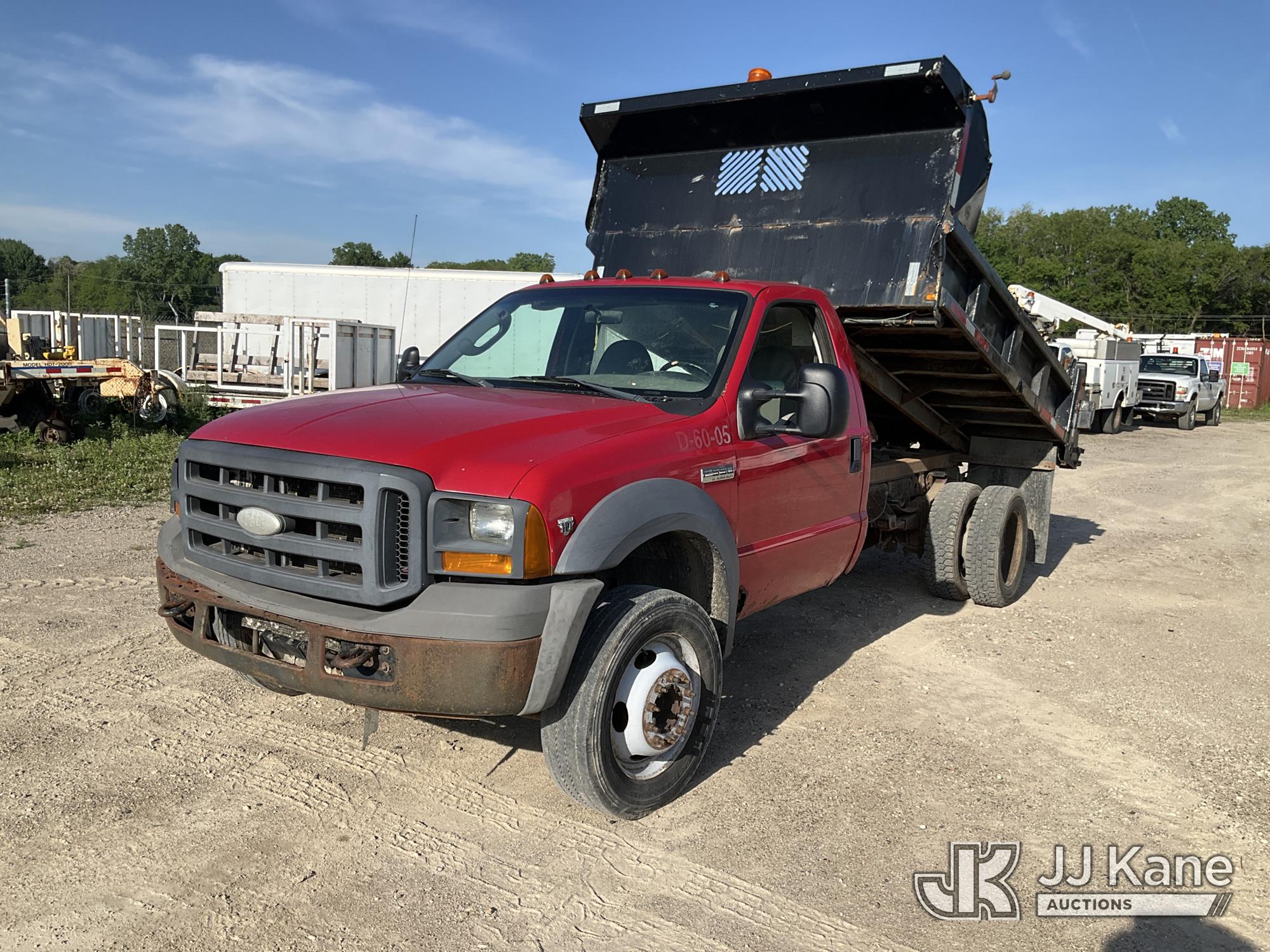 Photo of a 2005 Ford F-550