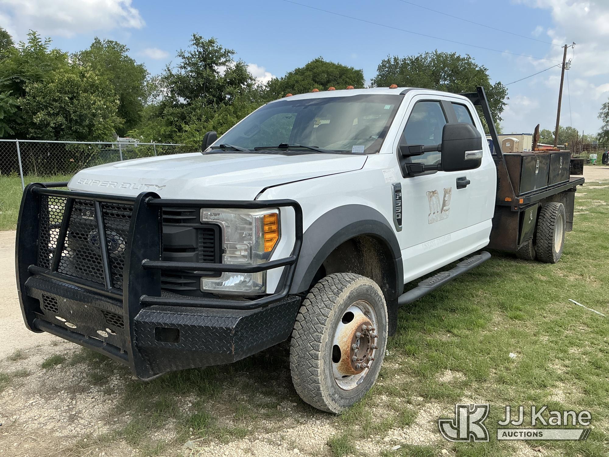 Photo of a 2017 Ford F550 4x4