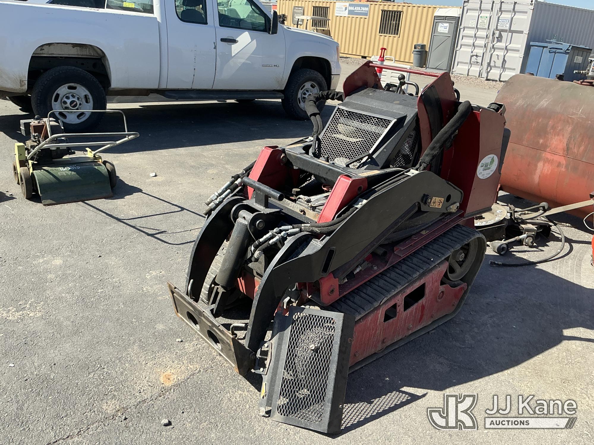 Toro Dingo TX-1000 Mini Crawler Skid Steer Loader