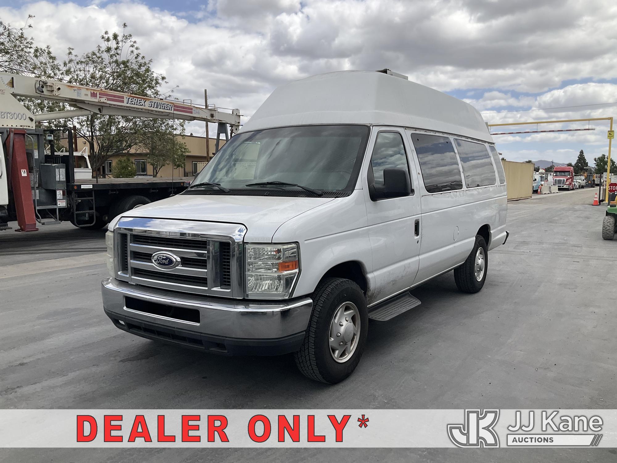 Photo of a 2014 Ford Econoline