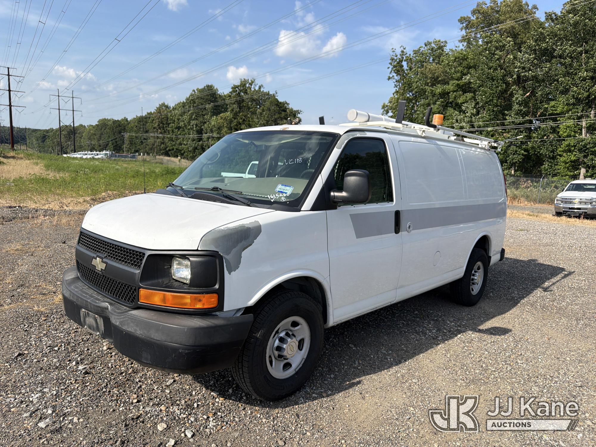 Photo of a 2011 Chevrolet Express G2500