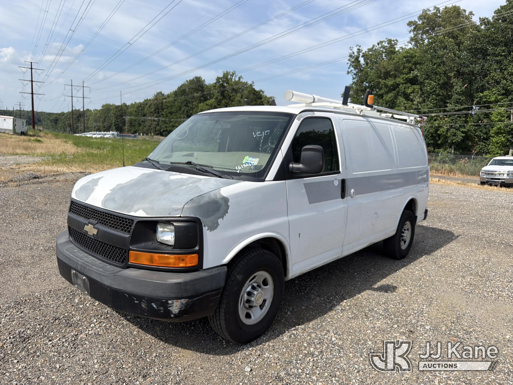 Photo of a 2011 Chevrolet Express G2500
