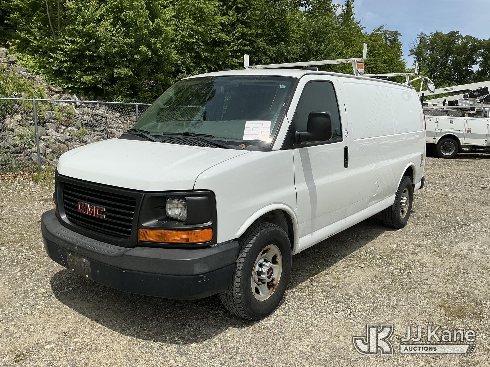 Photo of a 2014 GMC Savana G2500