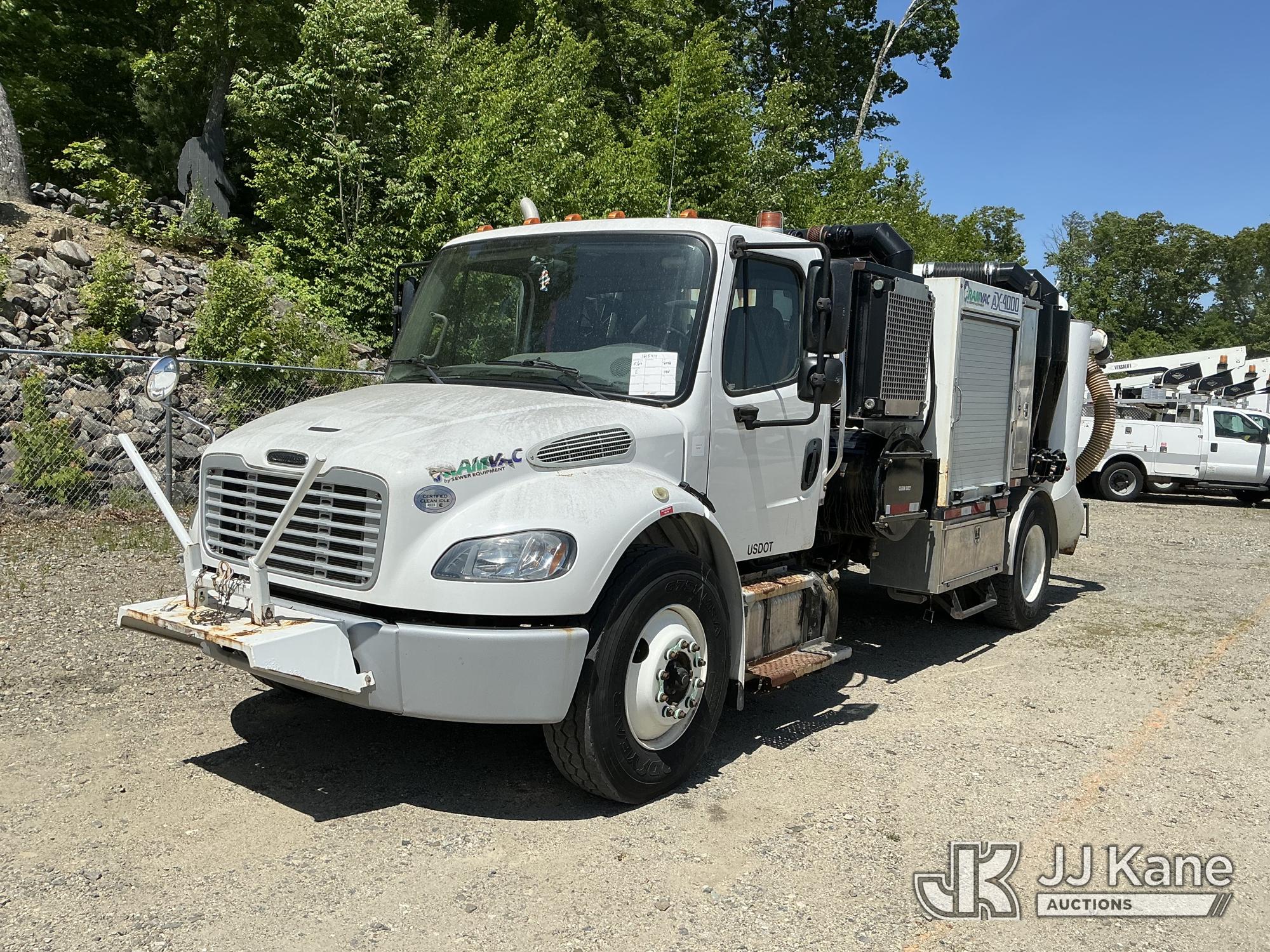 Photo of a 2018 Freightliner M2-106