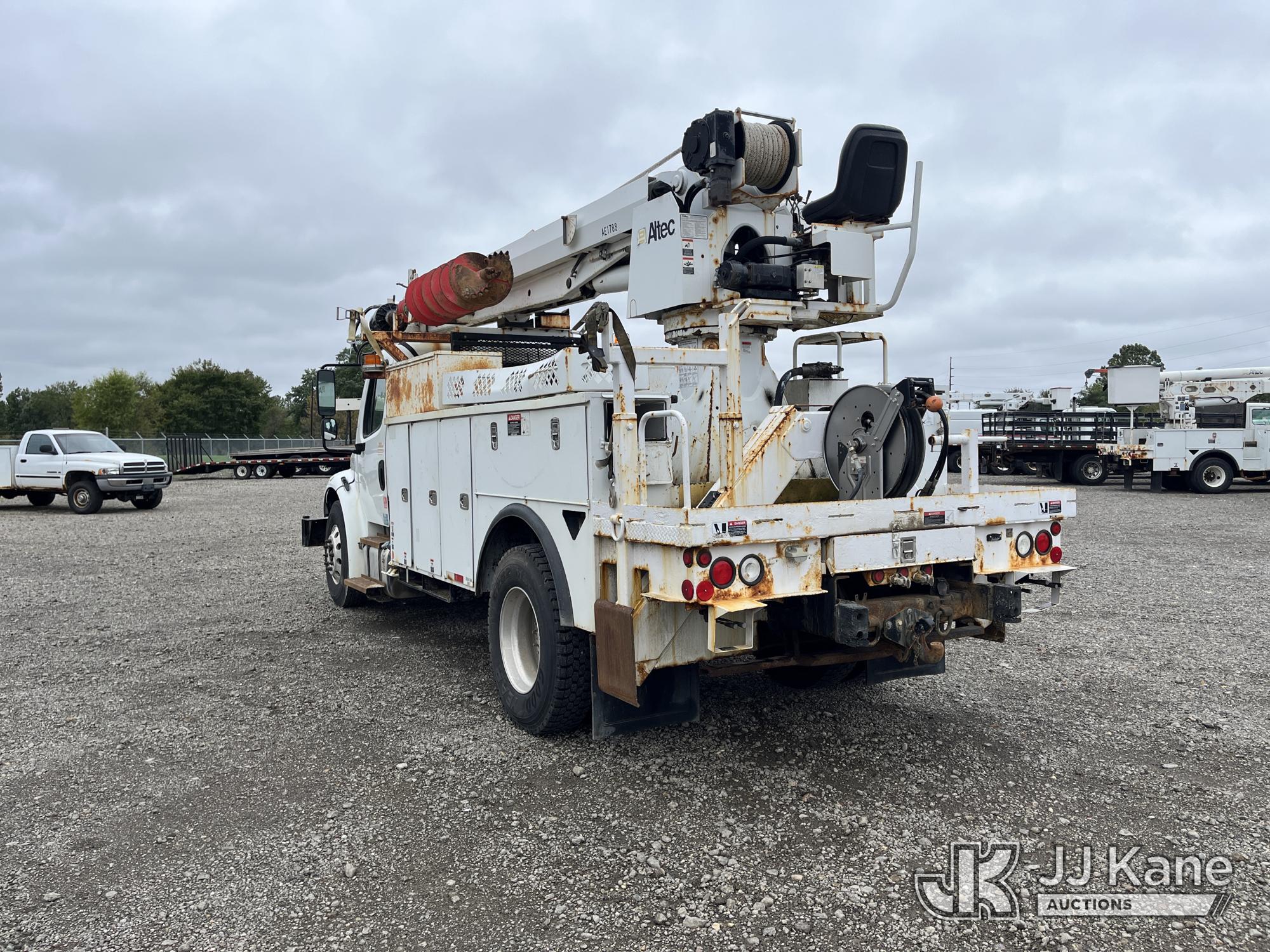 2014 Freightliner M2 106
