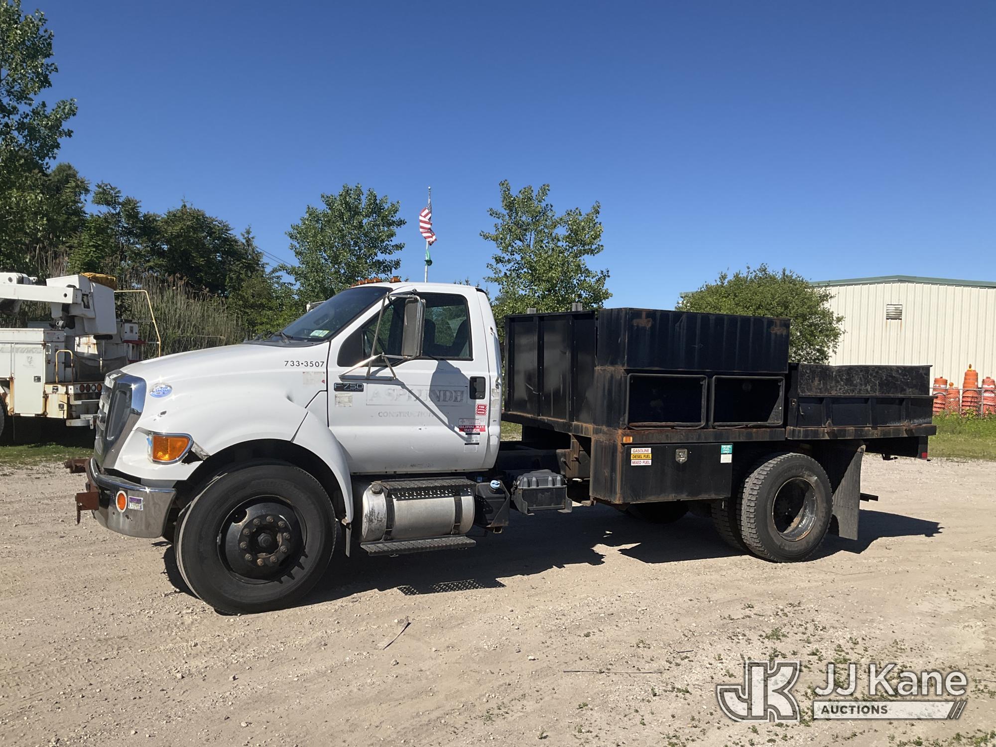 Photo of a 2013 Ford F750