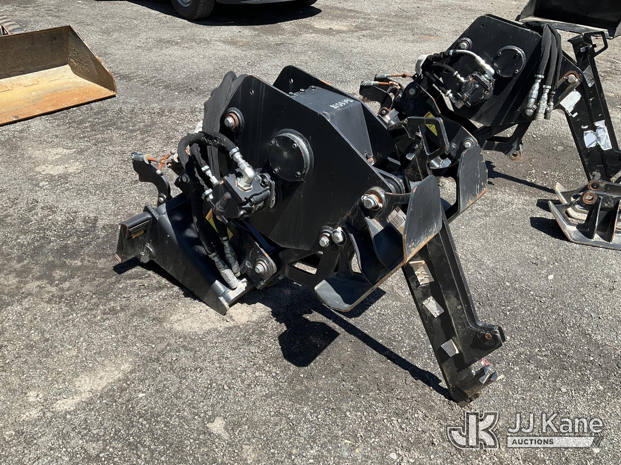 2019 Ditch Witch SK15VP Cable Plow Skid Steer Attachment. (Support Bracket Damaged) NOTE: This unit is being sold AS IS/WHERE IS via Timed Auction and is located in Branchville