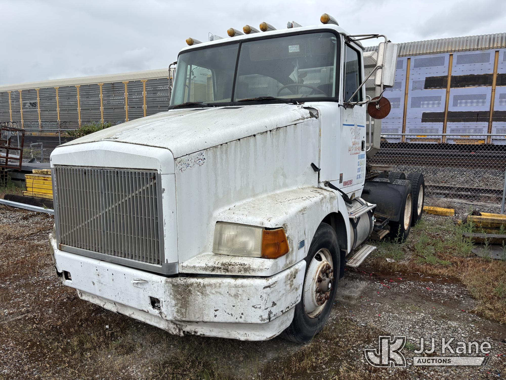 Photo of a 1990 White / Gmc Aero WCA