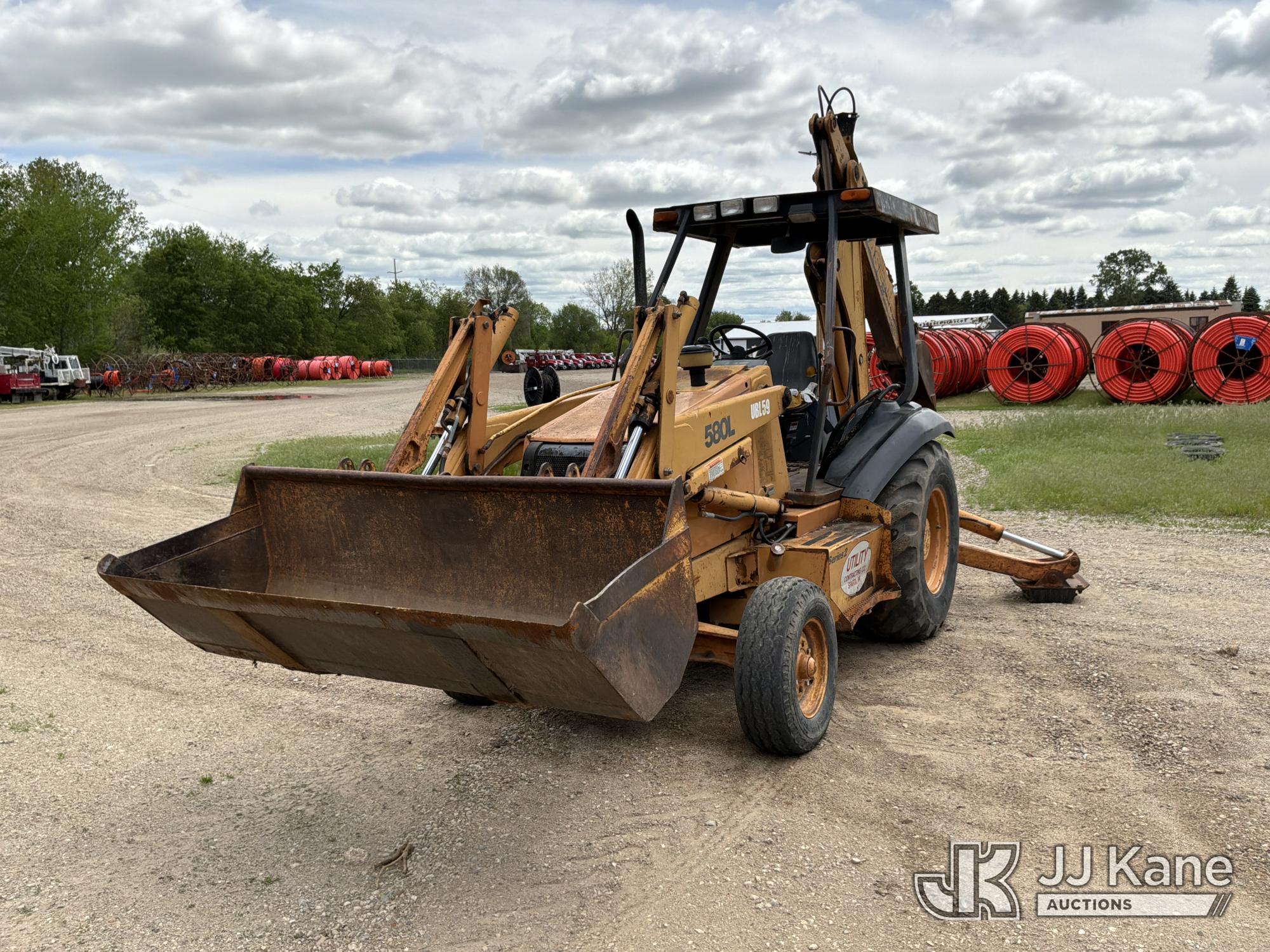 Photo of a 2000 Case 580L Series 2