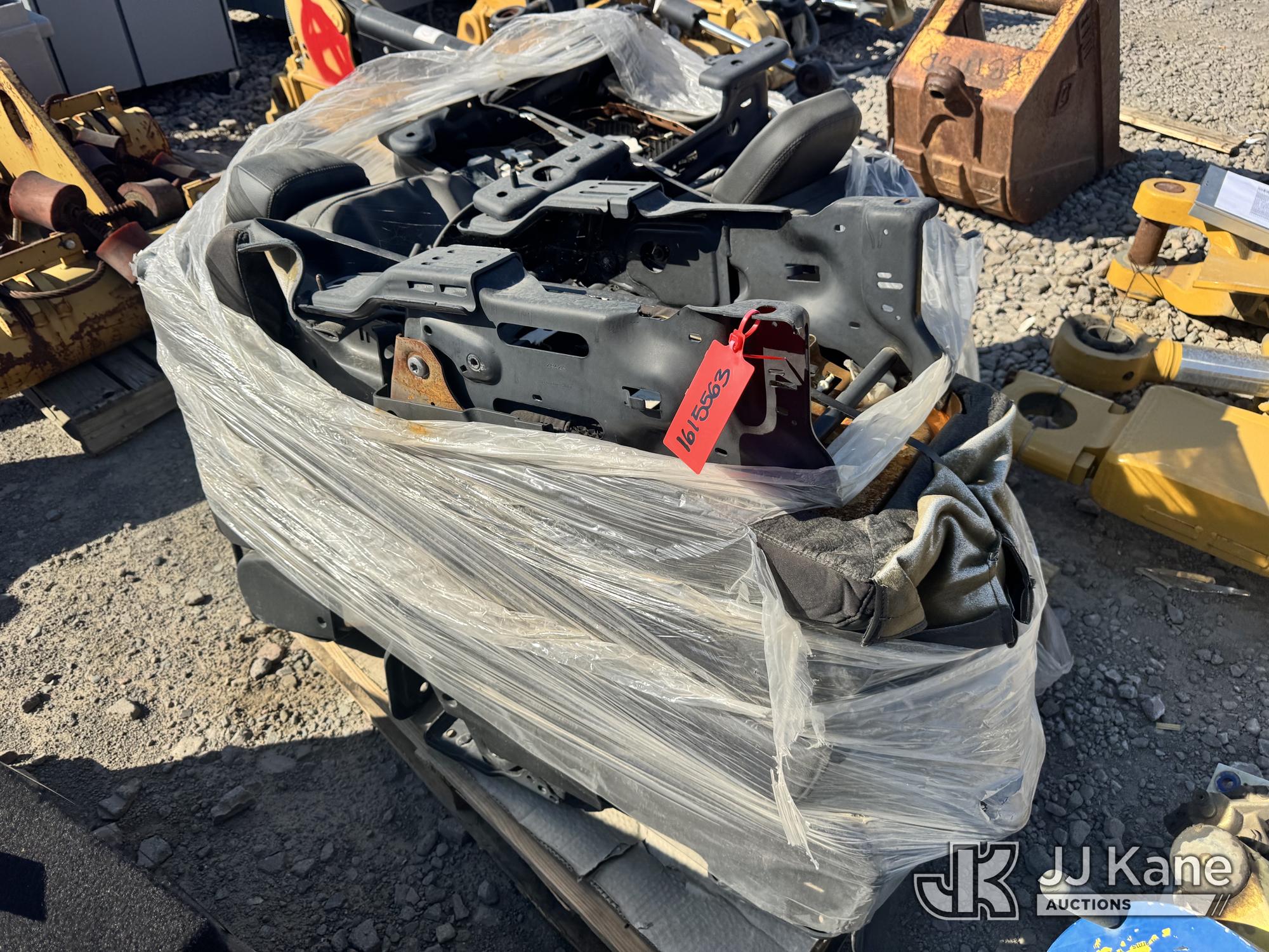 Pallet of Seats (Used) NOTE: This unit is being sold AS IS/WHERE IS via Timed Auction and is located in Dixon