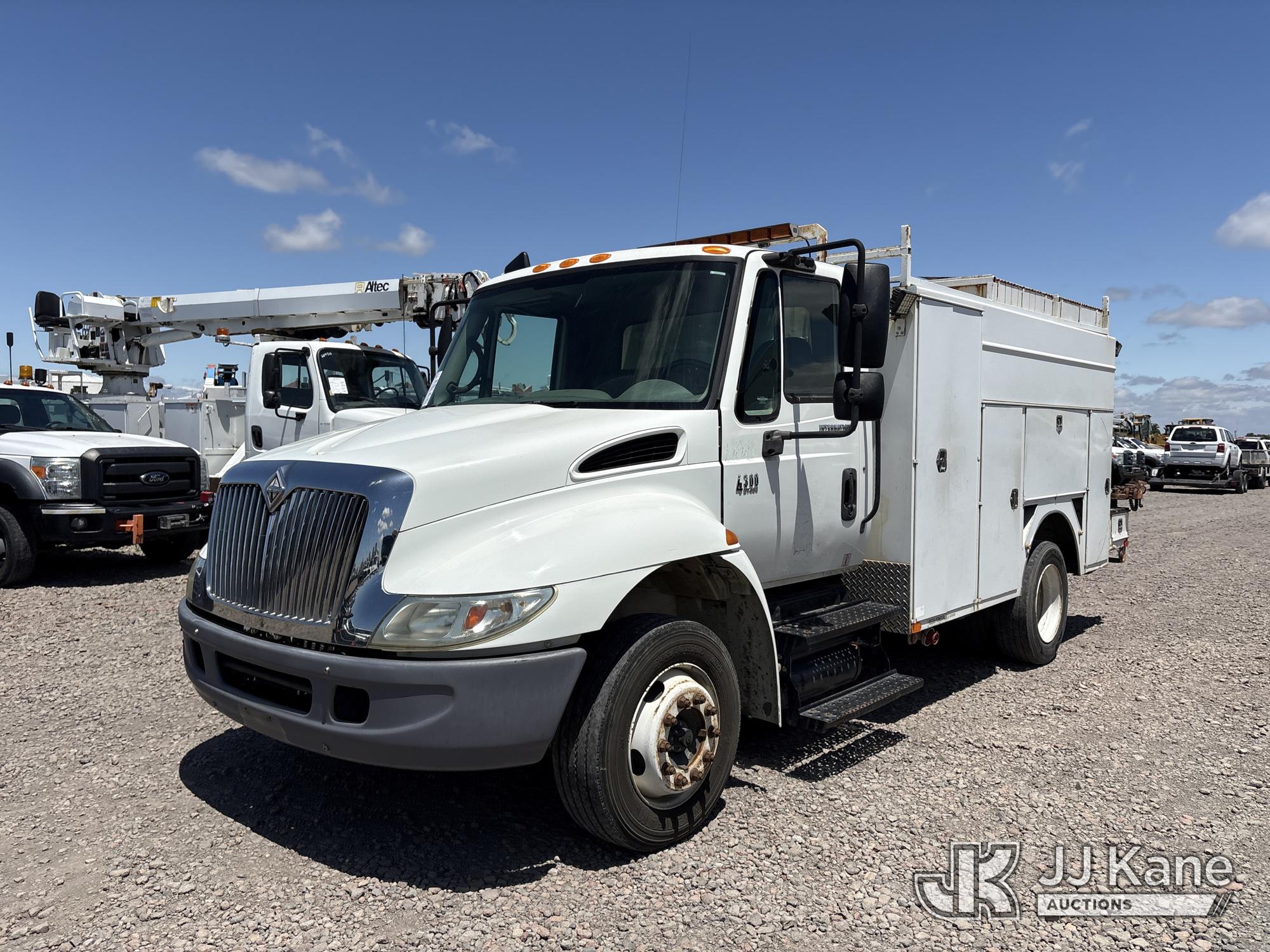 Photo of a 2007 International 4300