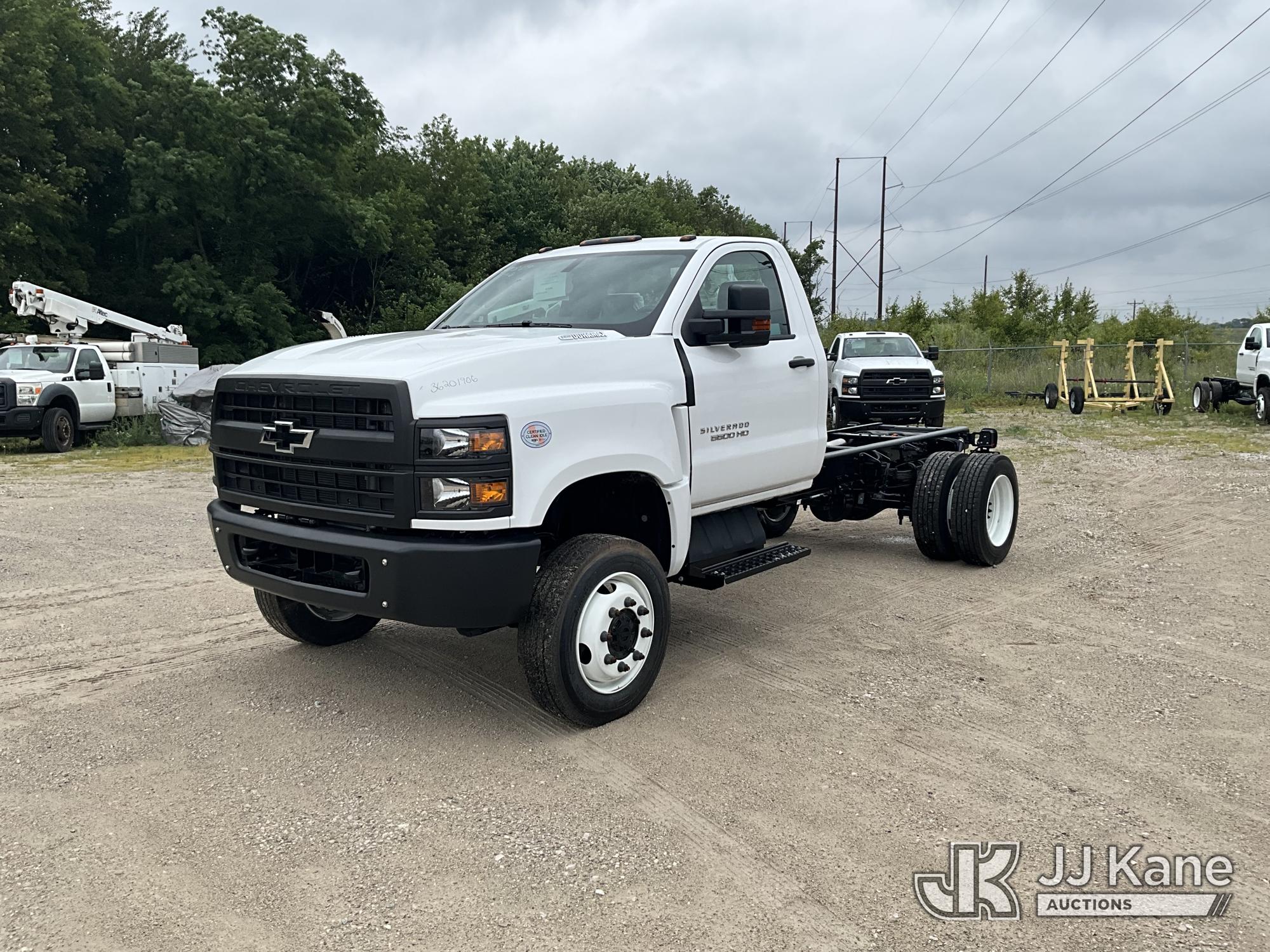 Photo of a 2024 Chevrolet Silverado 5500HD