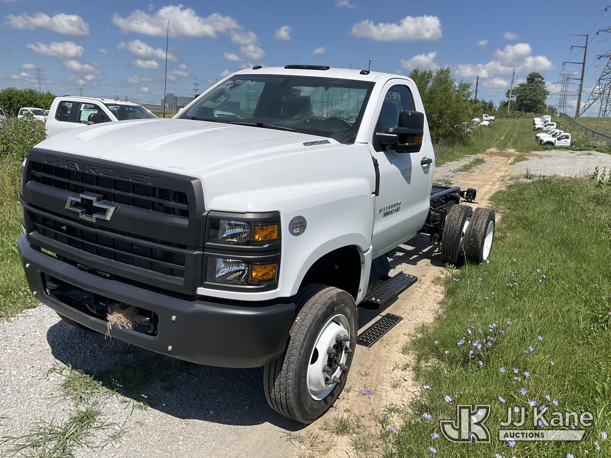 Photo of 2024 Chevrolet Silverado Medium Duty