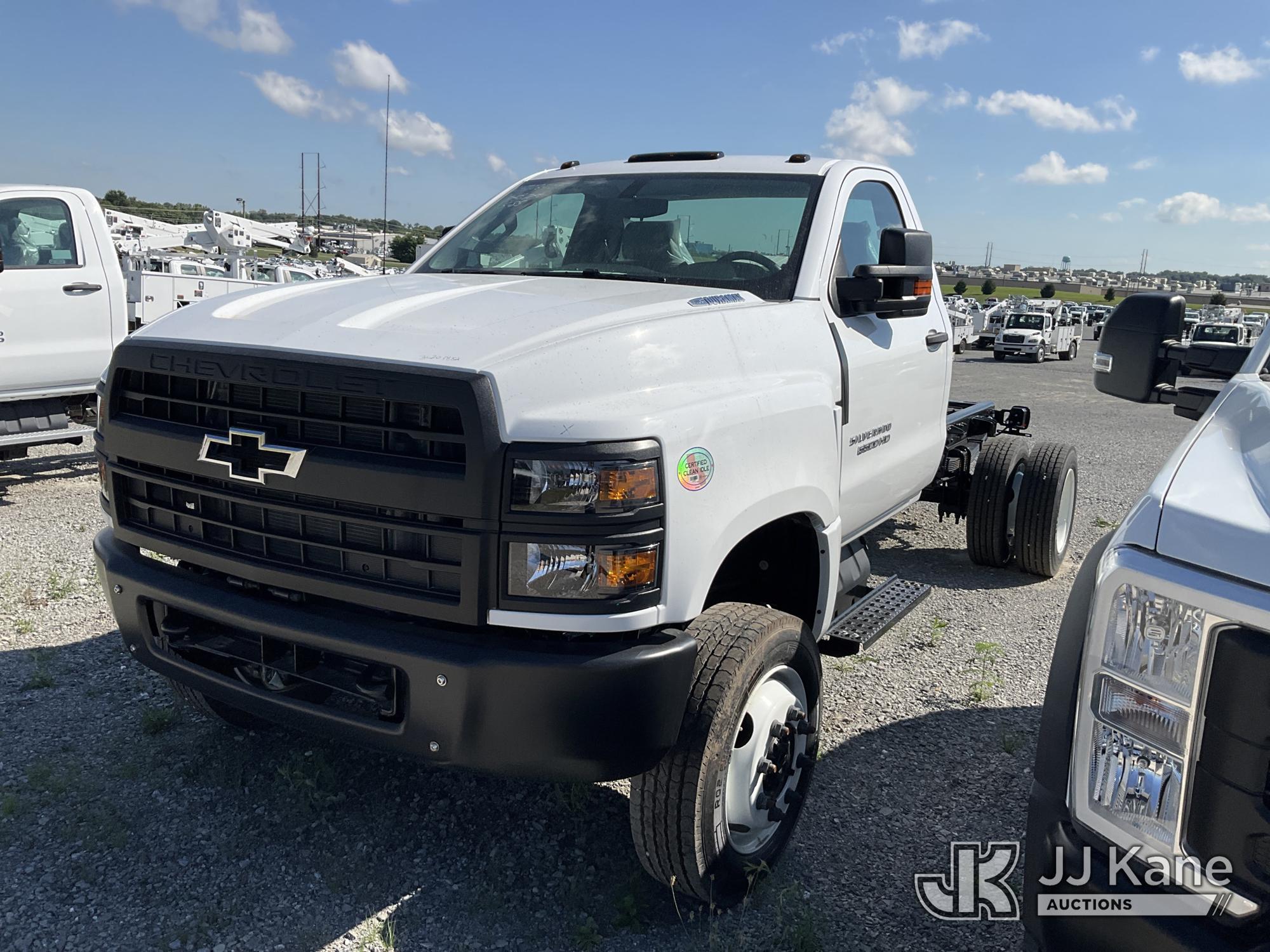 Photo of 2024 Chevrolet Silverado Medium Duty
