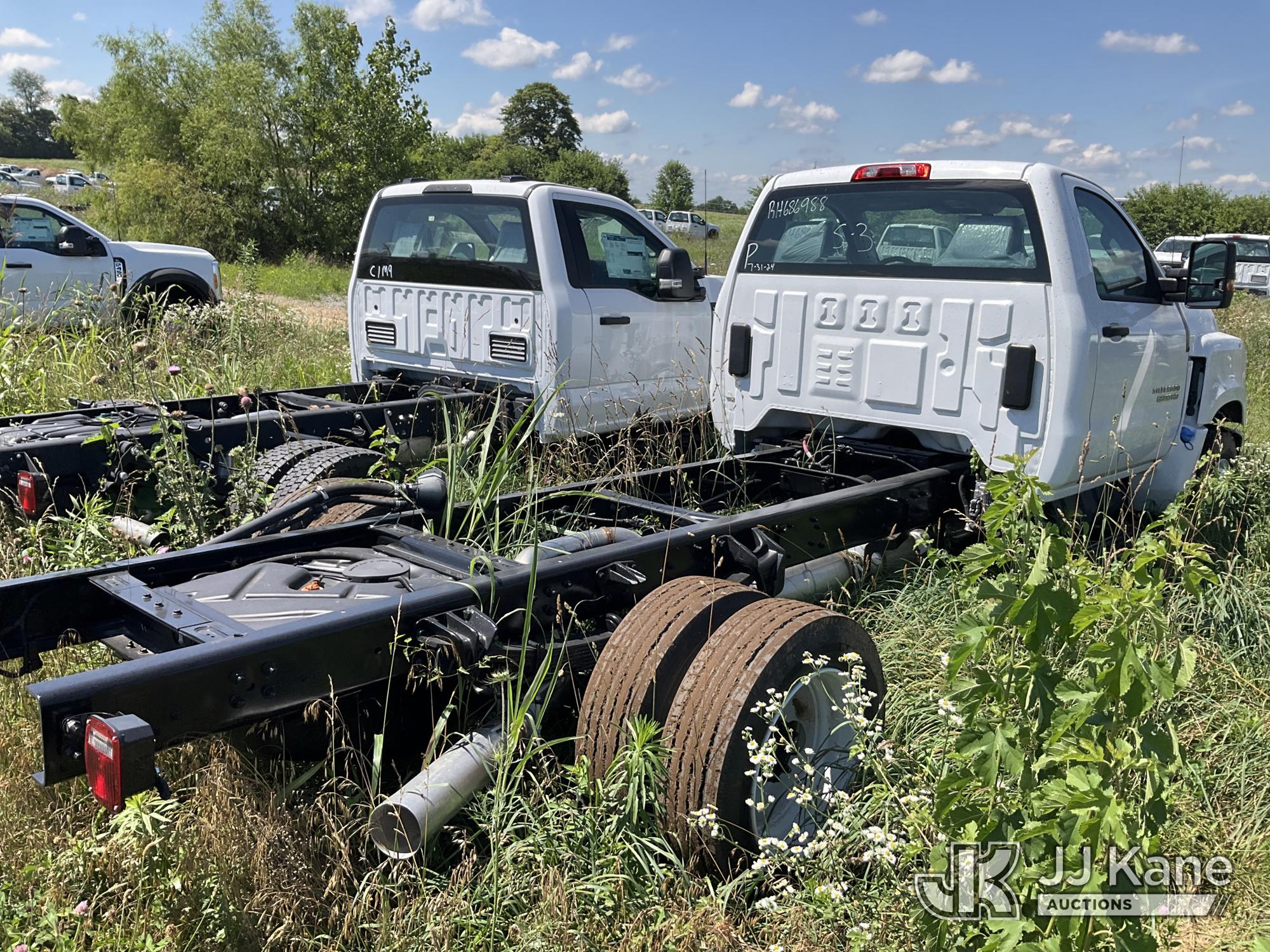 2024 Chevrolet Silverado Medium Duty