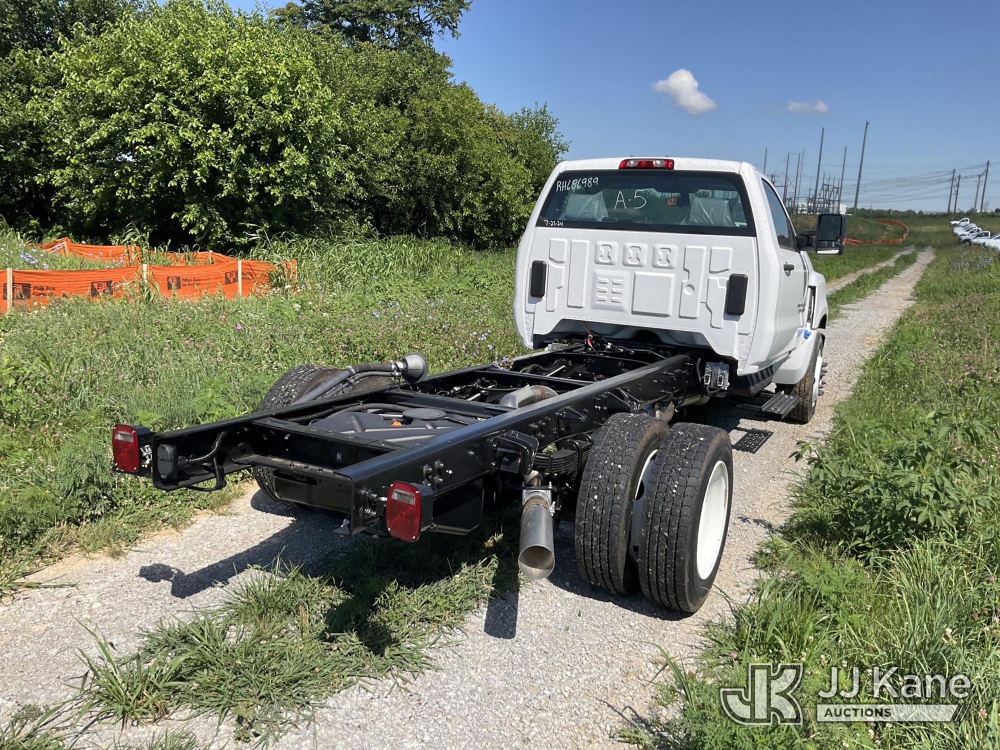 2024 Chevrolet Silverado Medium Duty
