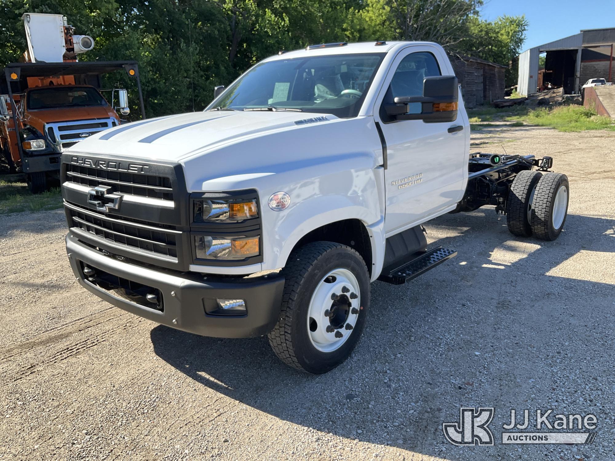 2024 Chevrolet Silverado 6500HD Cab & Chassis